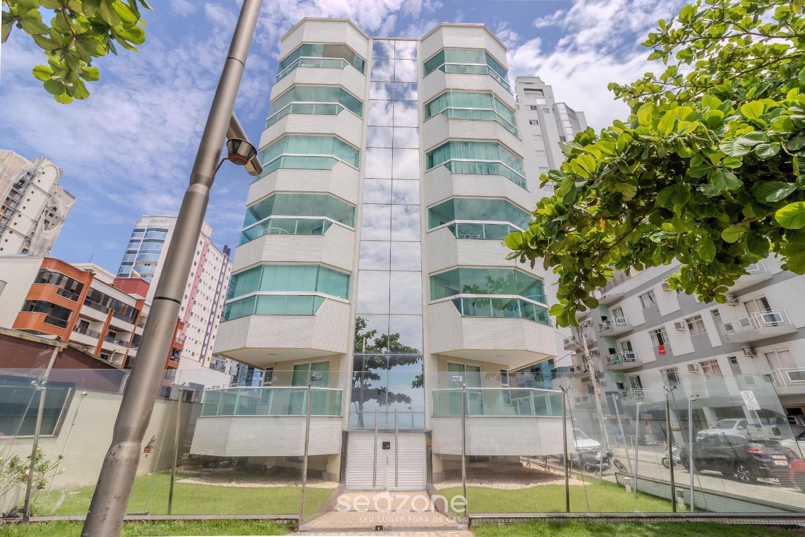 3BR seafront apt w/ BBQ in Itapema CON0101