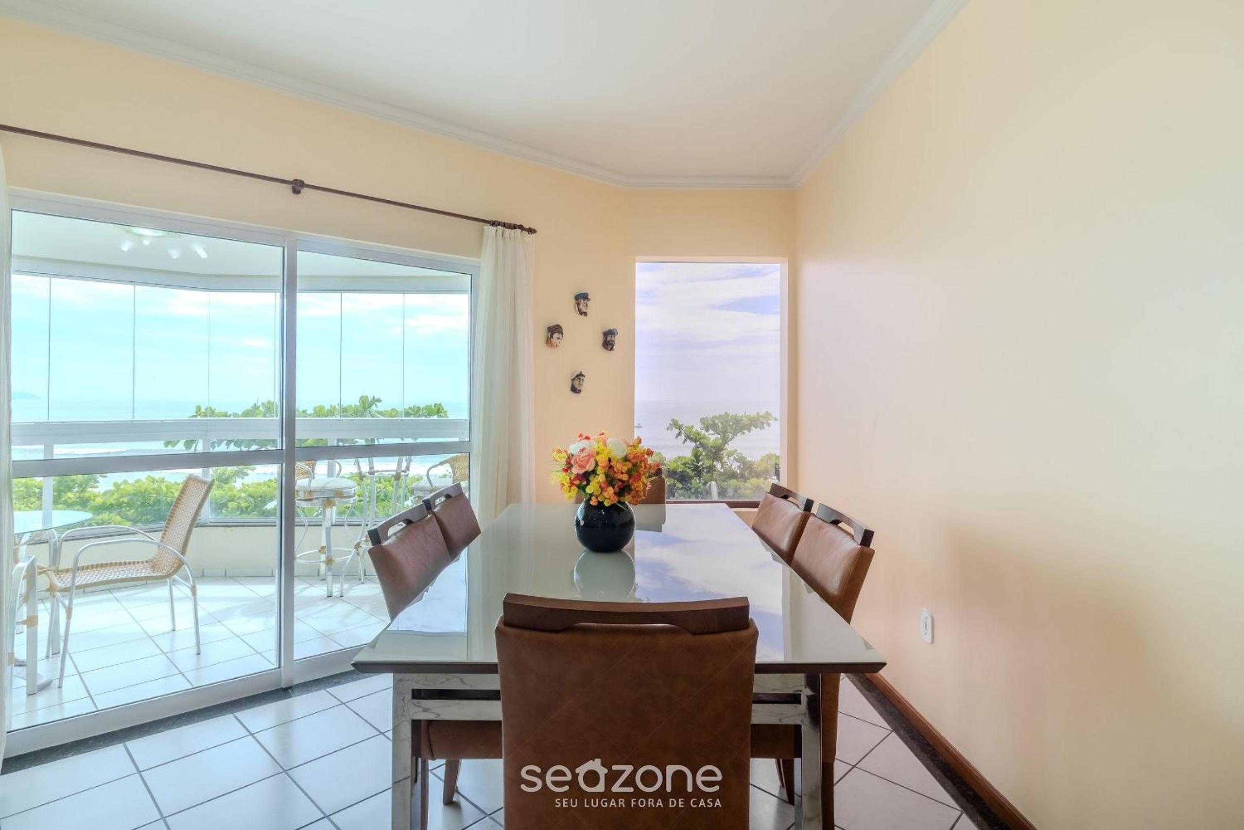 3BR seafront apt w/ BBQ in Itapema CON0101