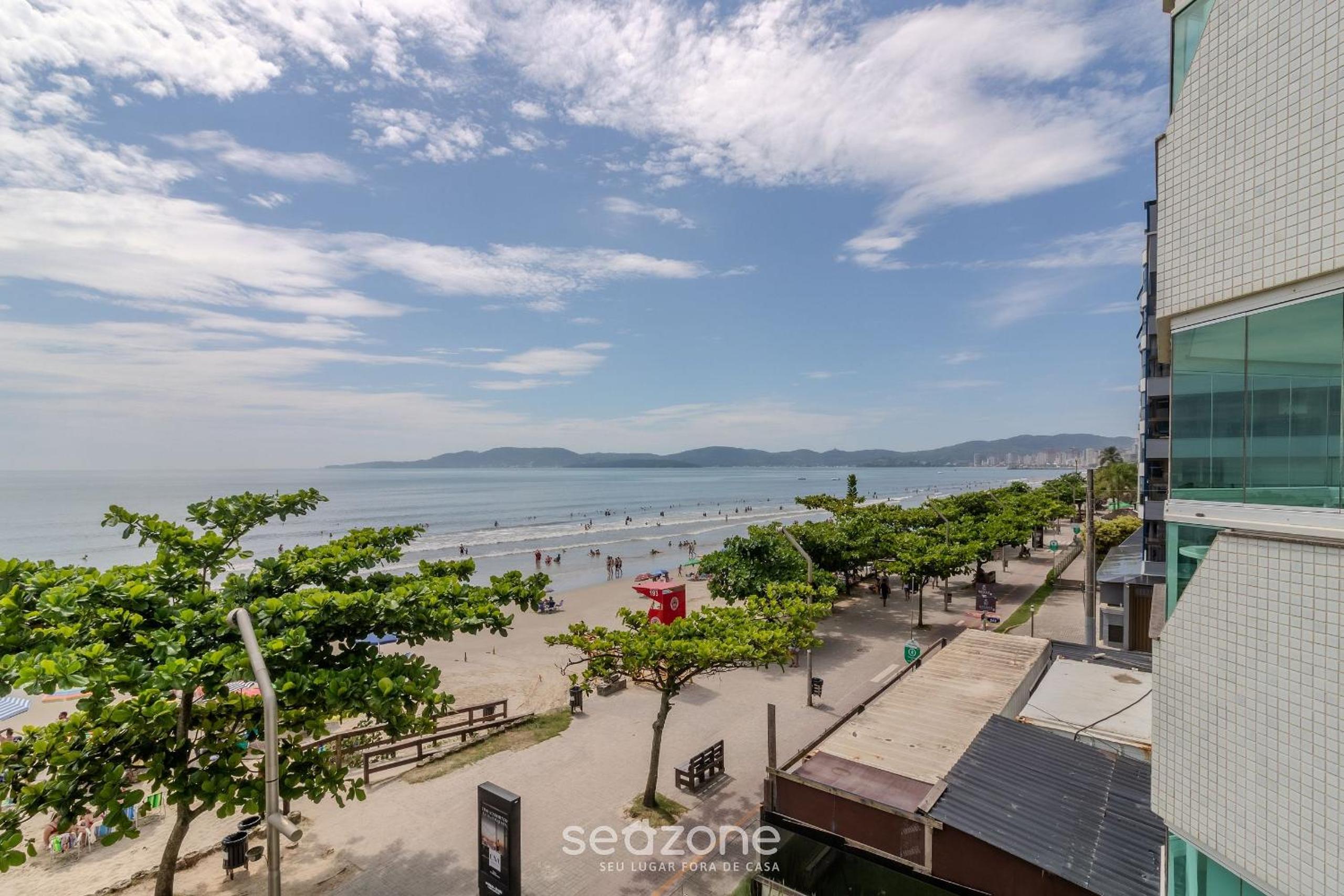 3BR seafront apt w/ BBQ in Itapema CON0101
