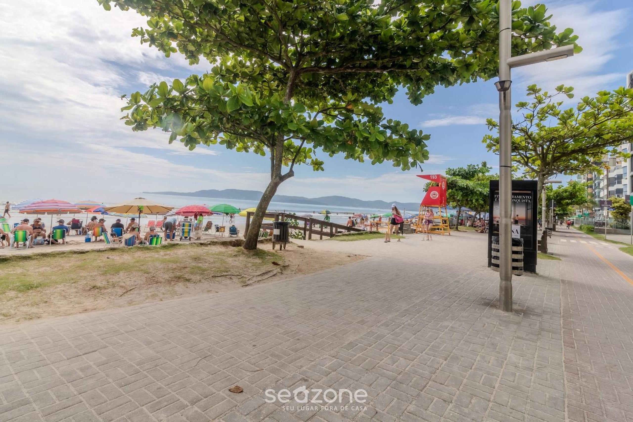 3BR seafront apt w/ BBQ in Itapema CON0101