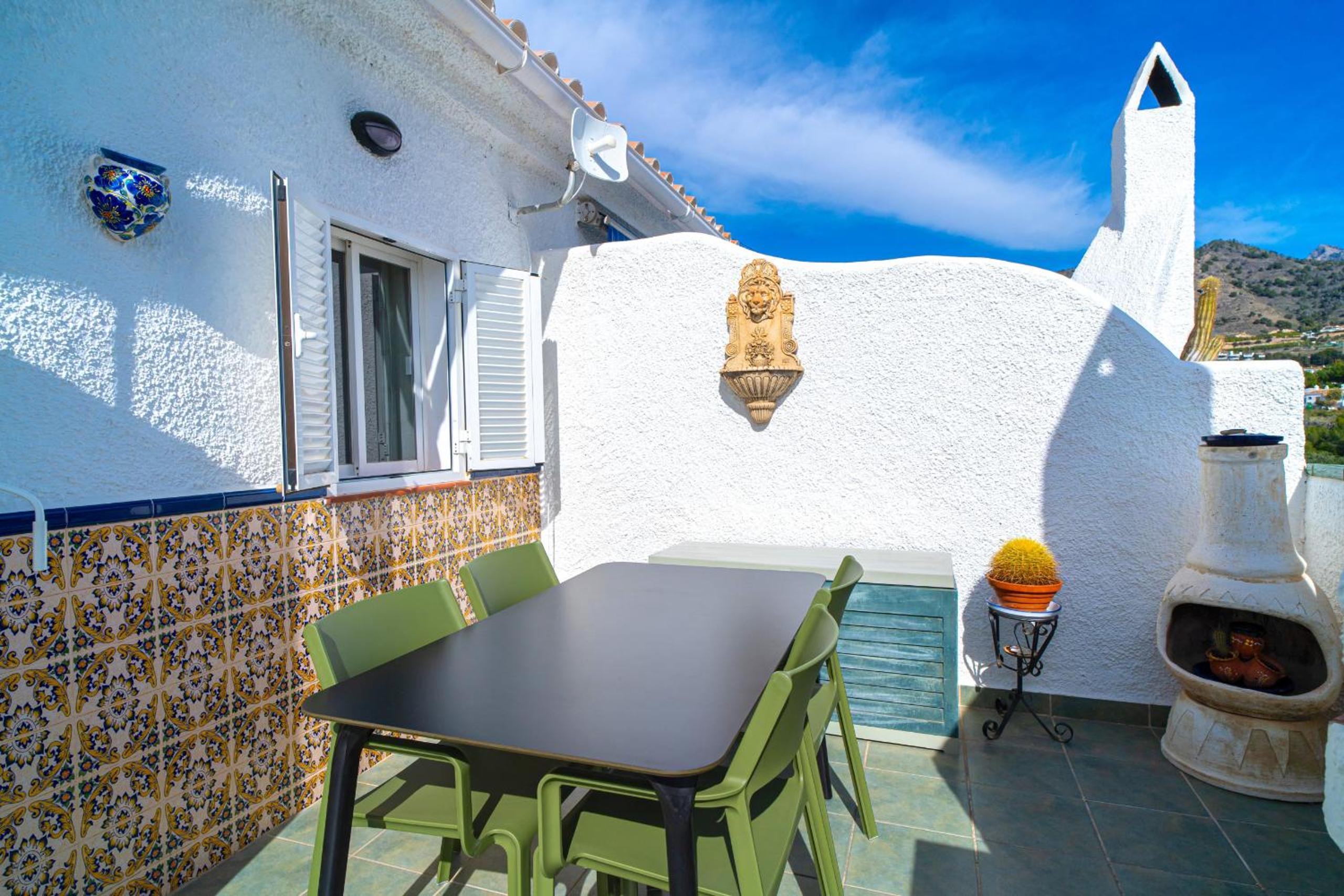 Sunny Terrace Chimenea by Casasol