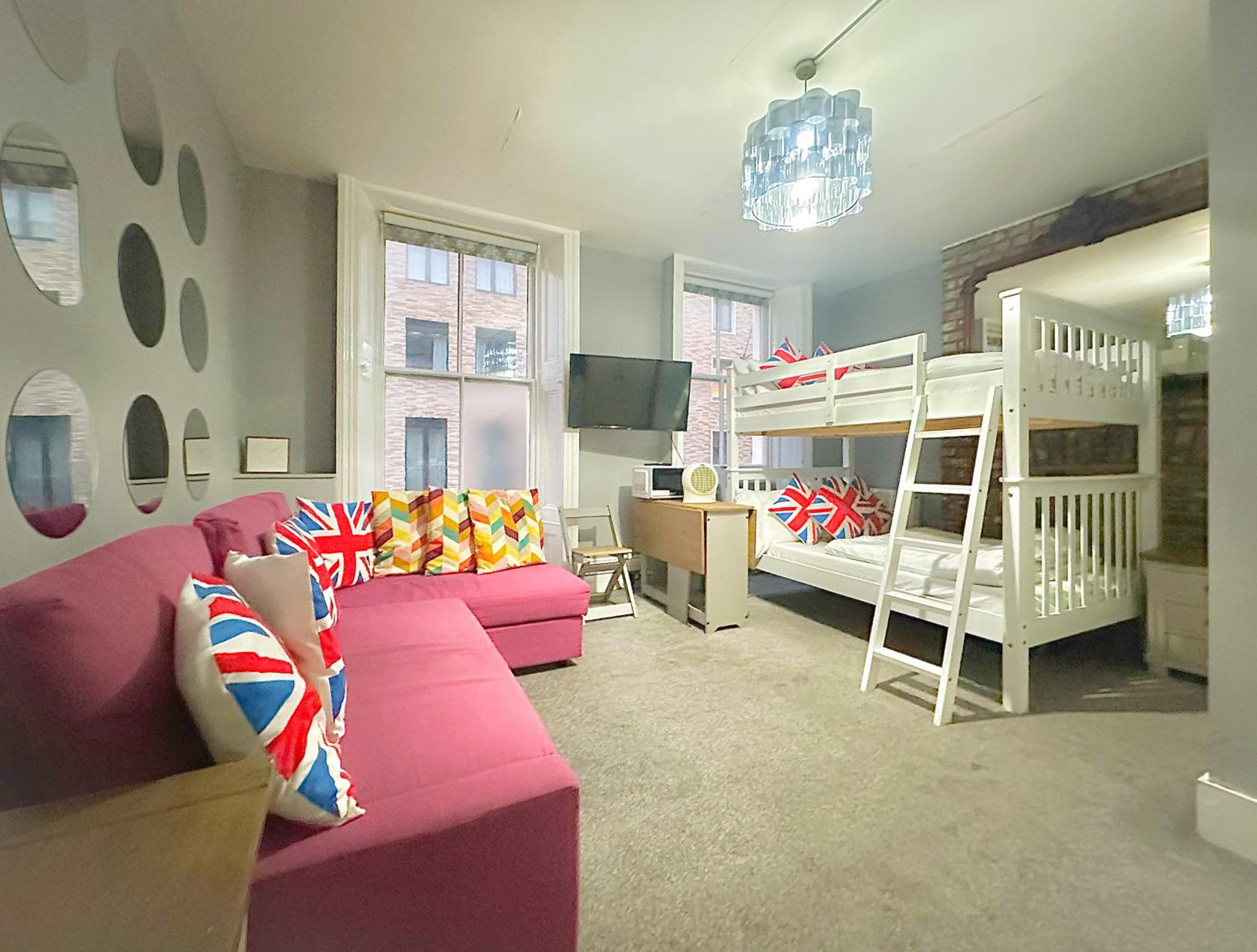 Edgware rooms