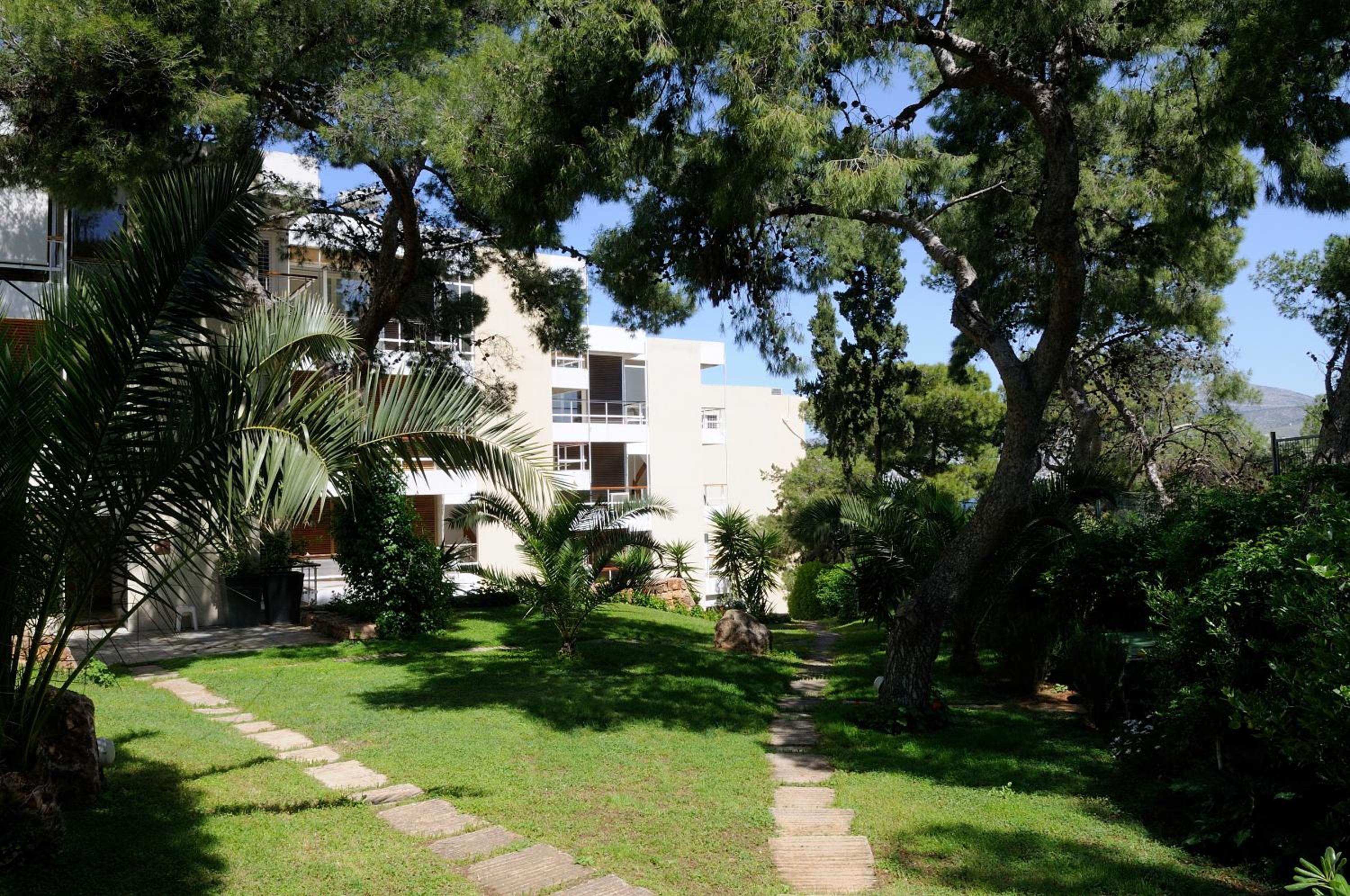 Hotel Kavouri Flat - Image 1