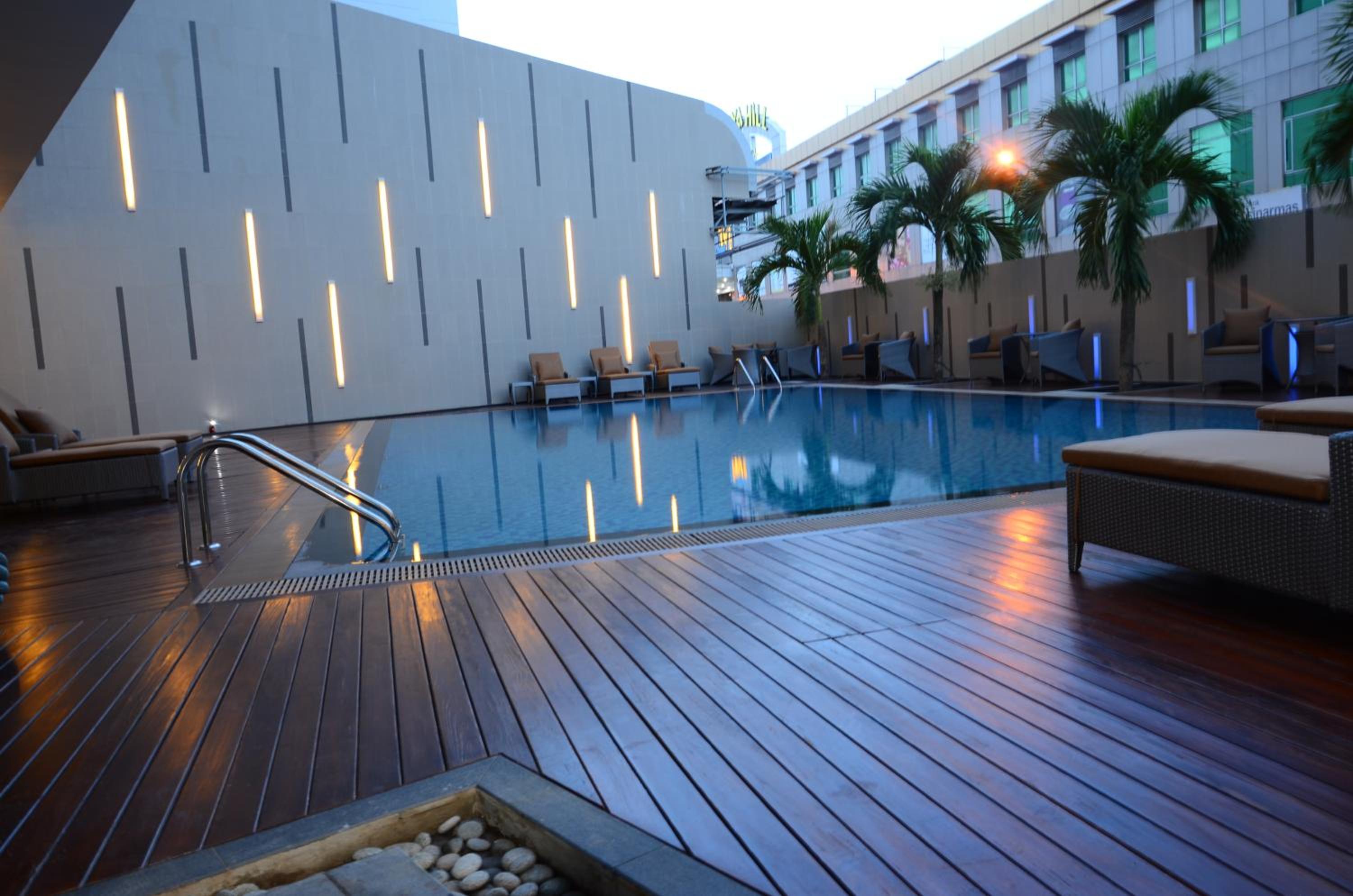 Nagoya Hill Hotel Batam 43