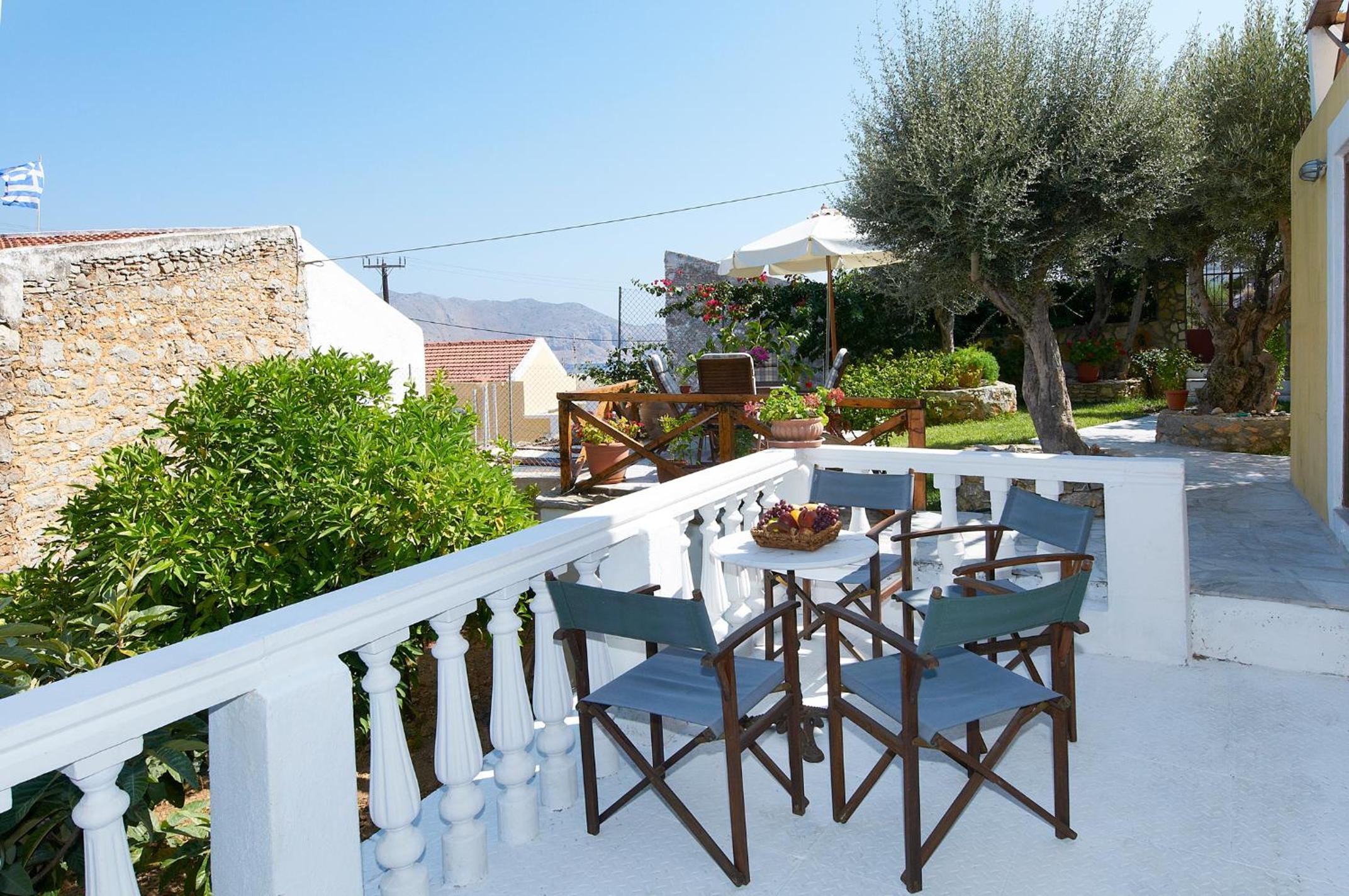 Fotinis Cottage en Symi — balance & terrace