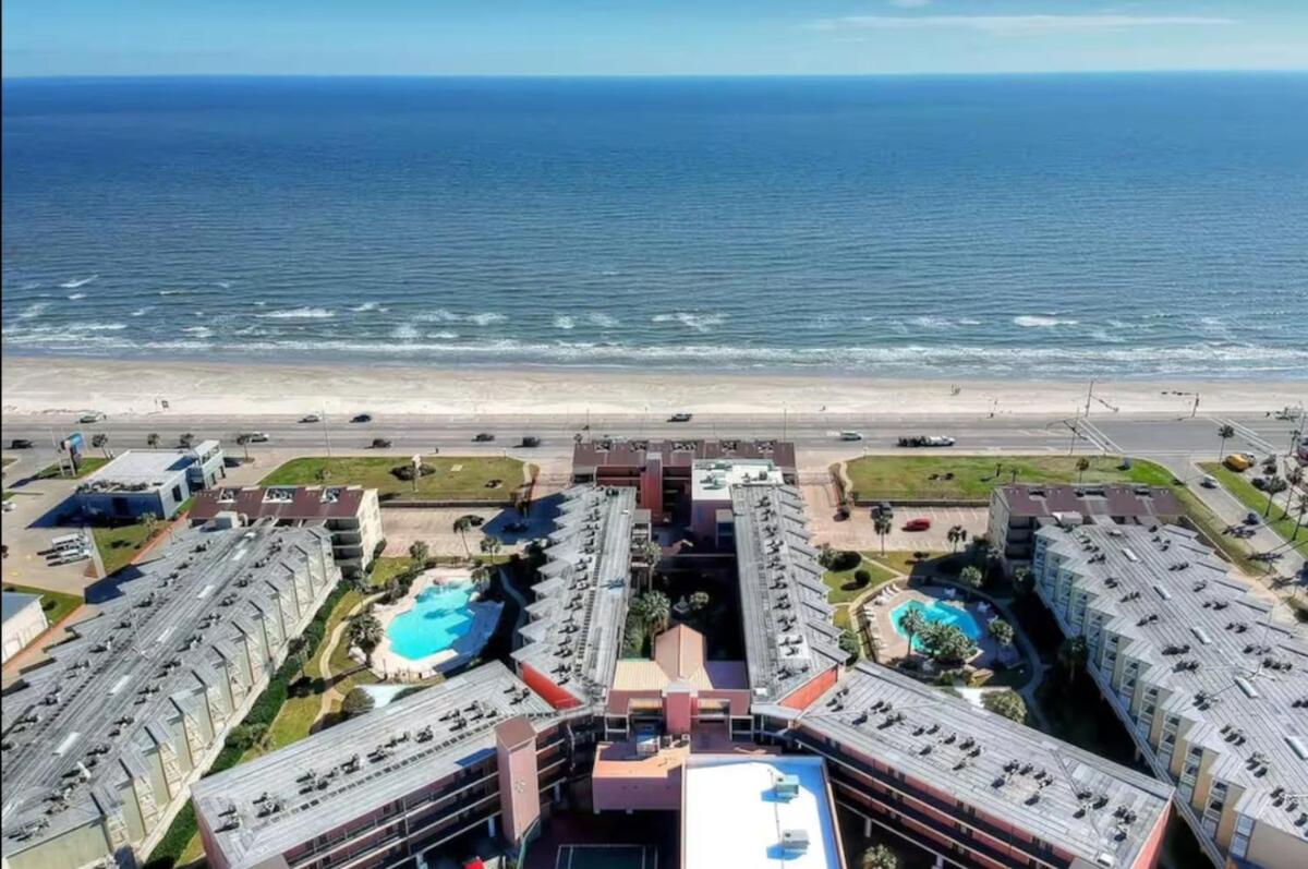 Ocean & Pool View - Hot Tub - 2 Pools - Gym - Tennis ct - Shoreline Stays 10