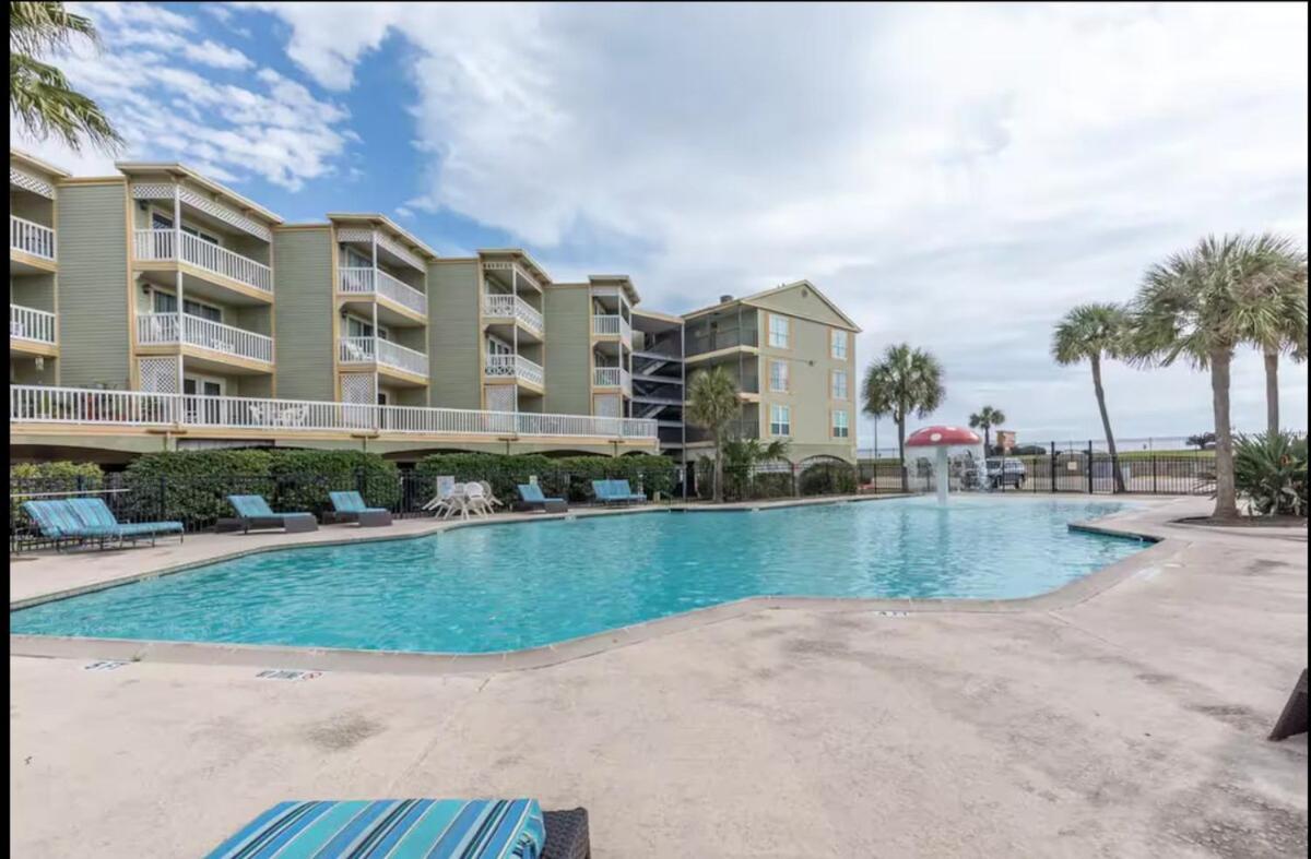 Ocean & Pool View - Hot Tub - 2 Pools - Gym - Tennis ct - Shoreline Stays 10