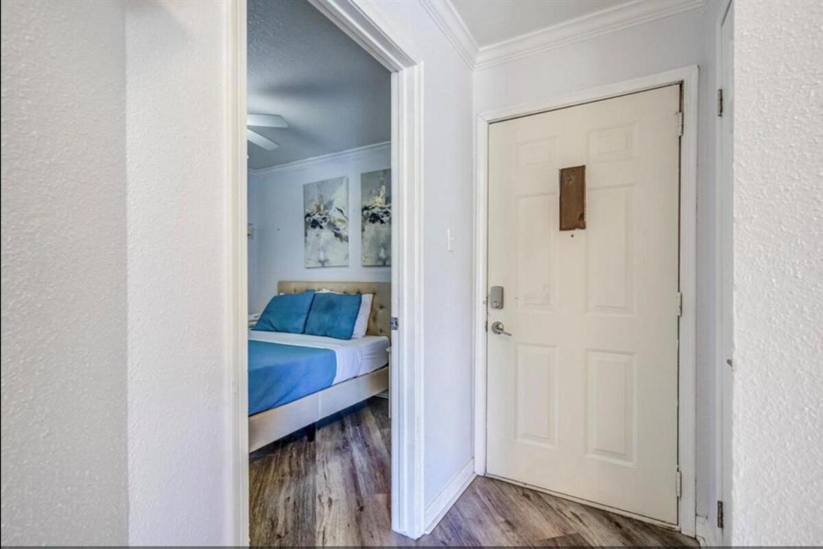 Ocean & Pool View - Hot Tub - 2 Pools - Gym - Tennis ct - Shoreline Stays 10