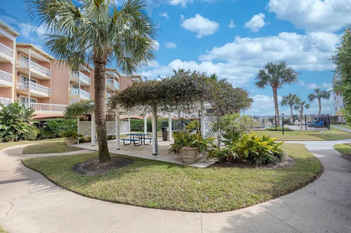 Ocean & Pool View - Hot Tub - 2 Pools - Gym - Tennis ct - Shoreline Stays 10