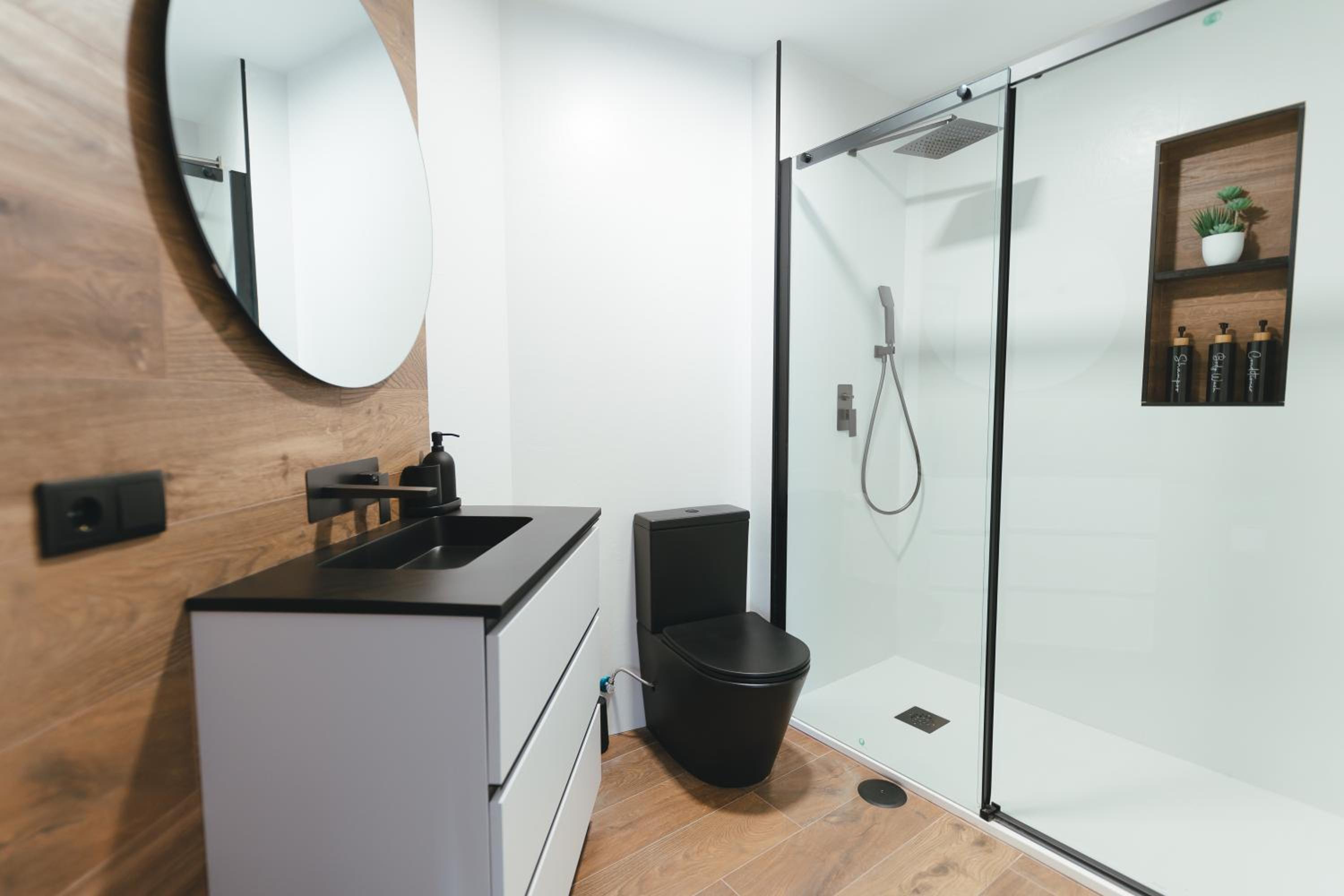Macarena Suites, con Parking Privado Gratis