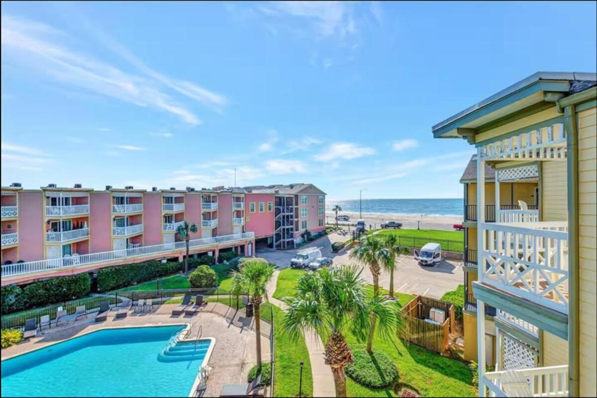 Ocean & Pool View - Top Floor - 2 Pools - Hot Tub - GYM - Tennis ct - SS03