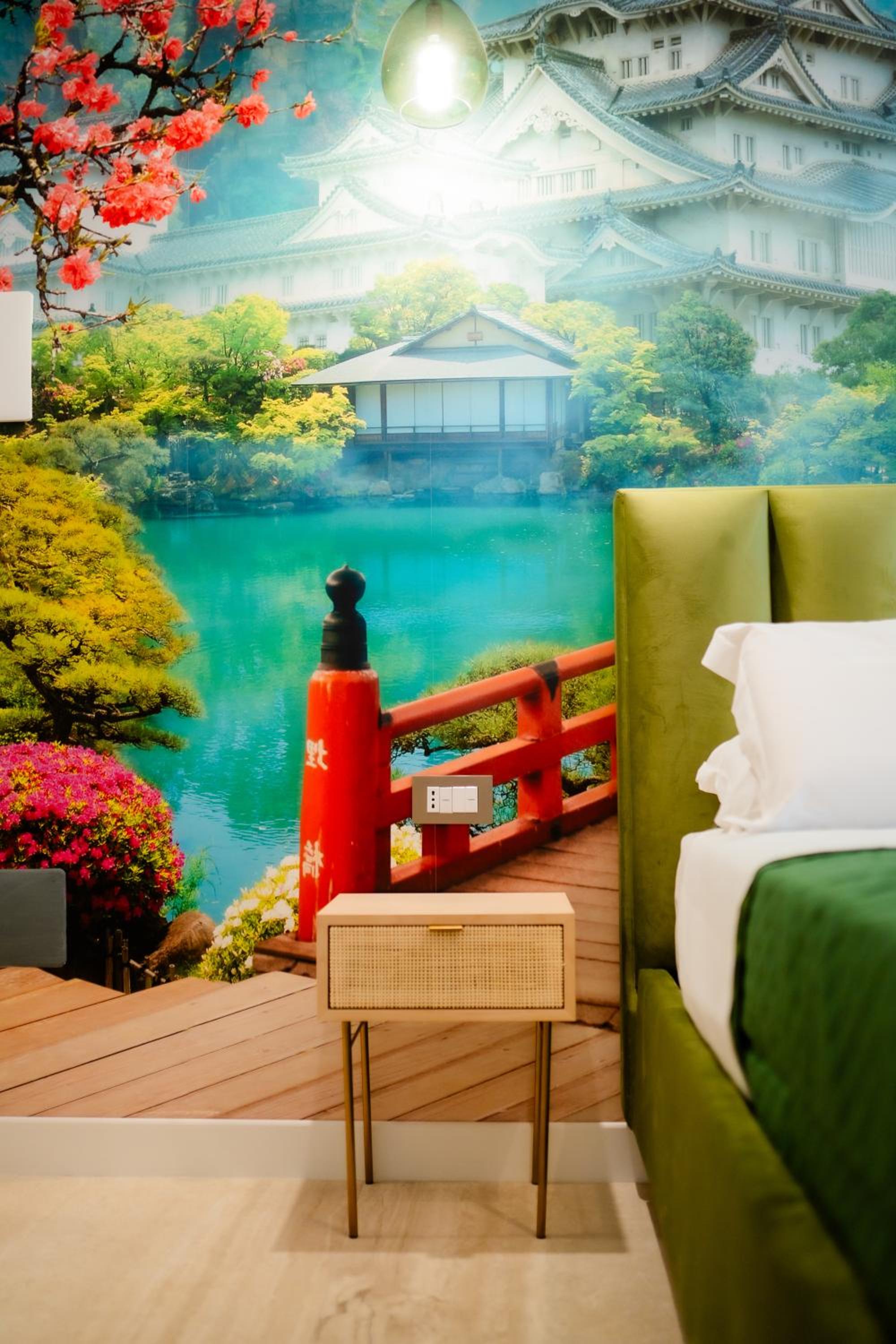 Four Points Suites