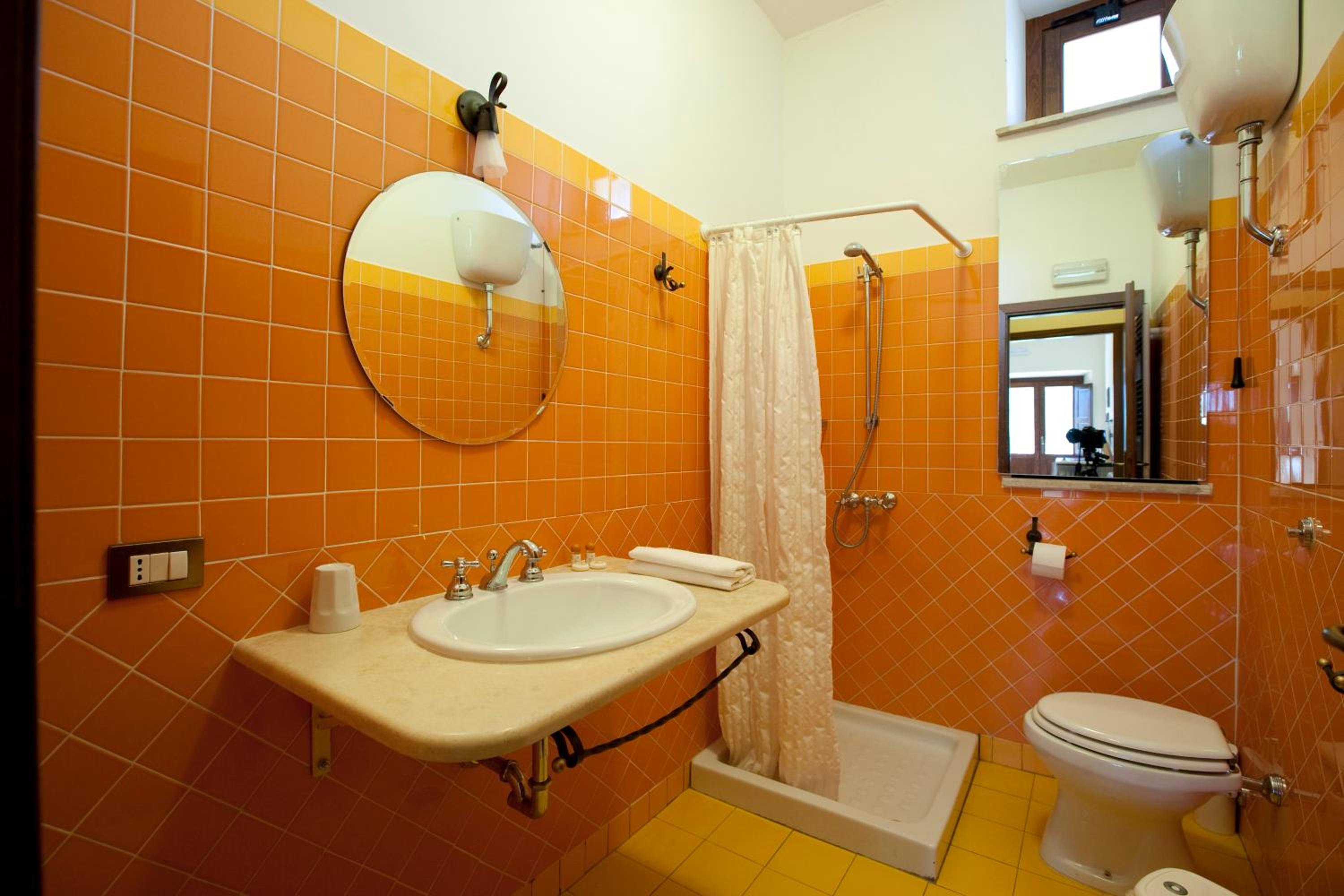 Photo 46