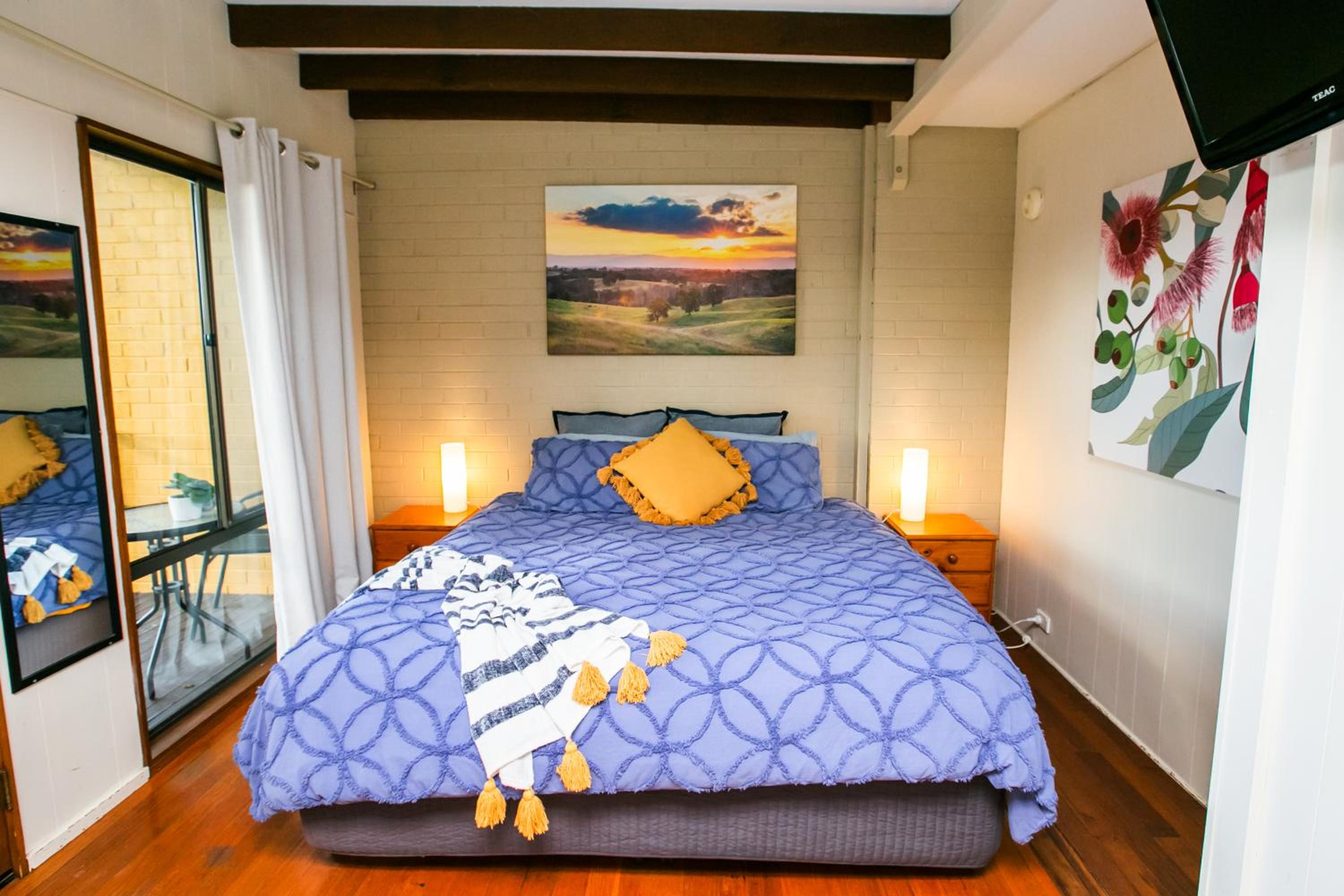 Bumblebrook Farm Motel