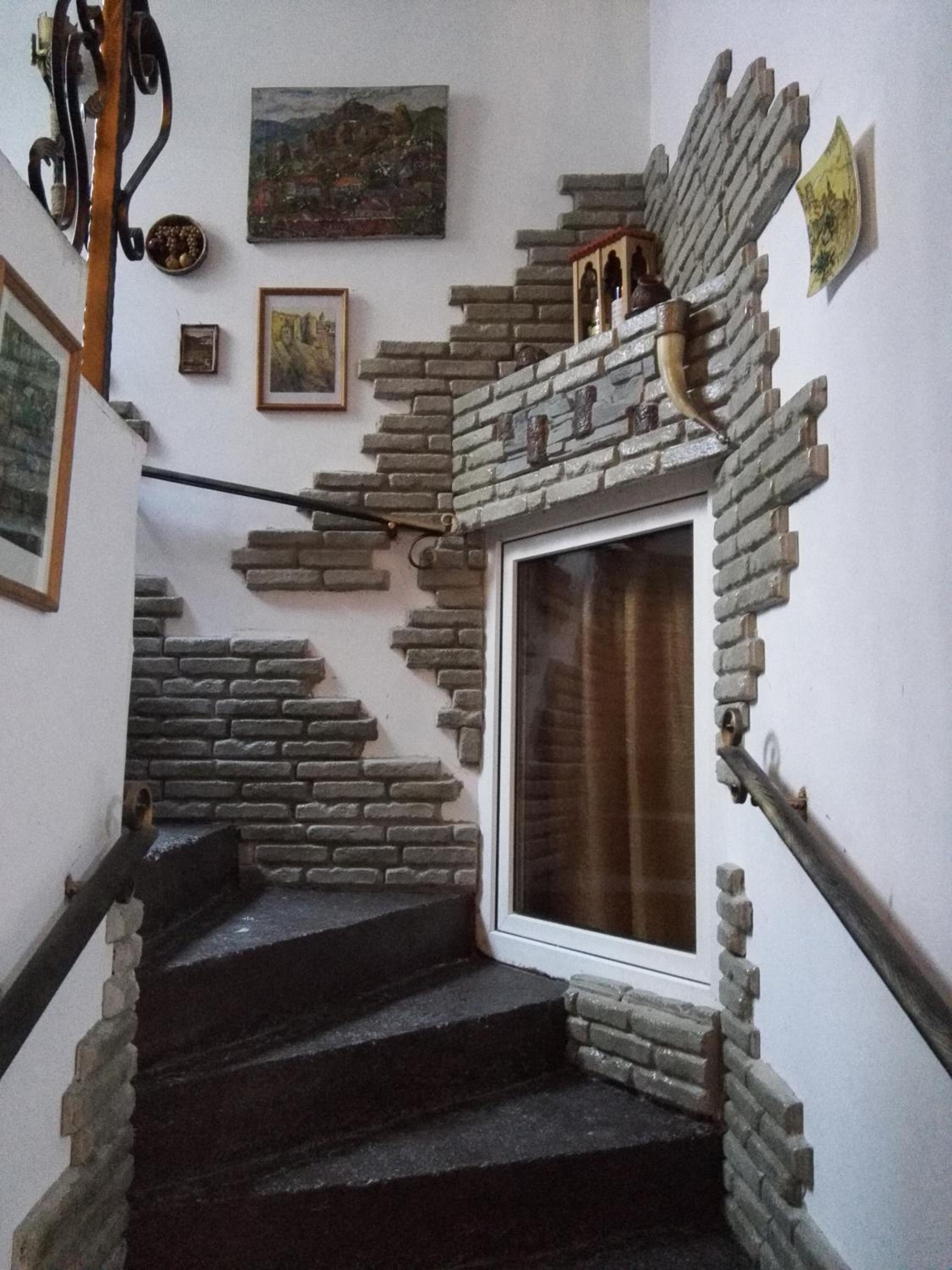 Lea Guest House
