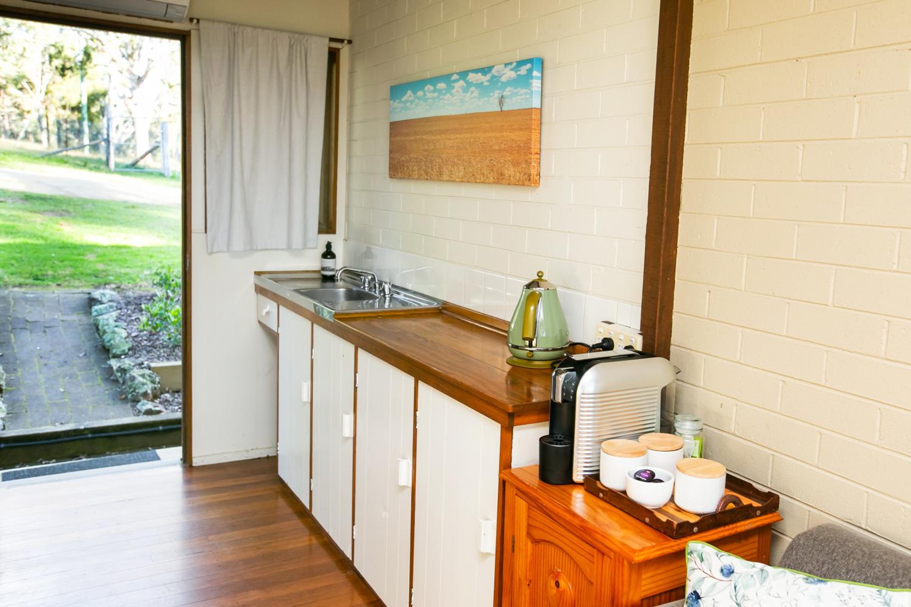 Bumblebrook Farm Motel