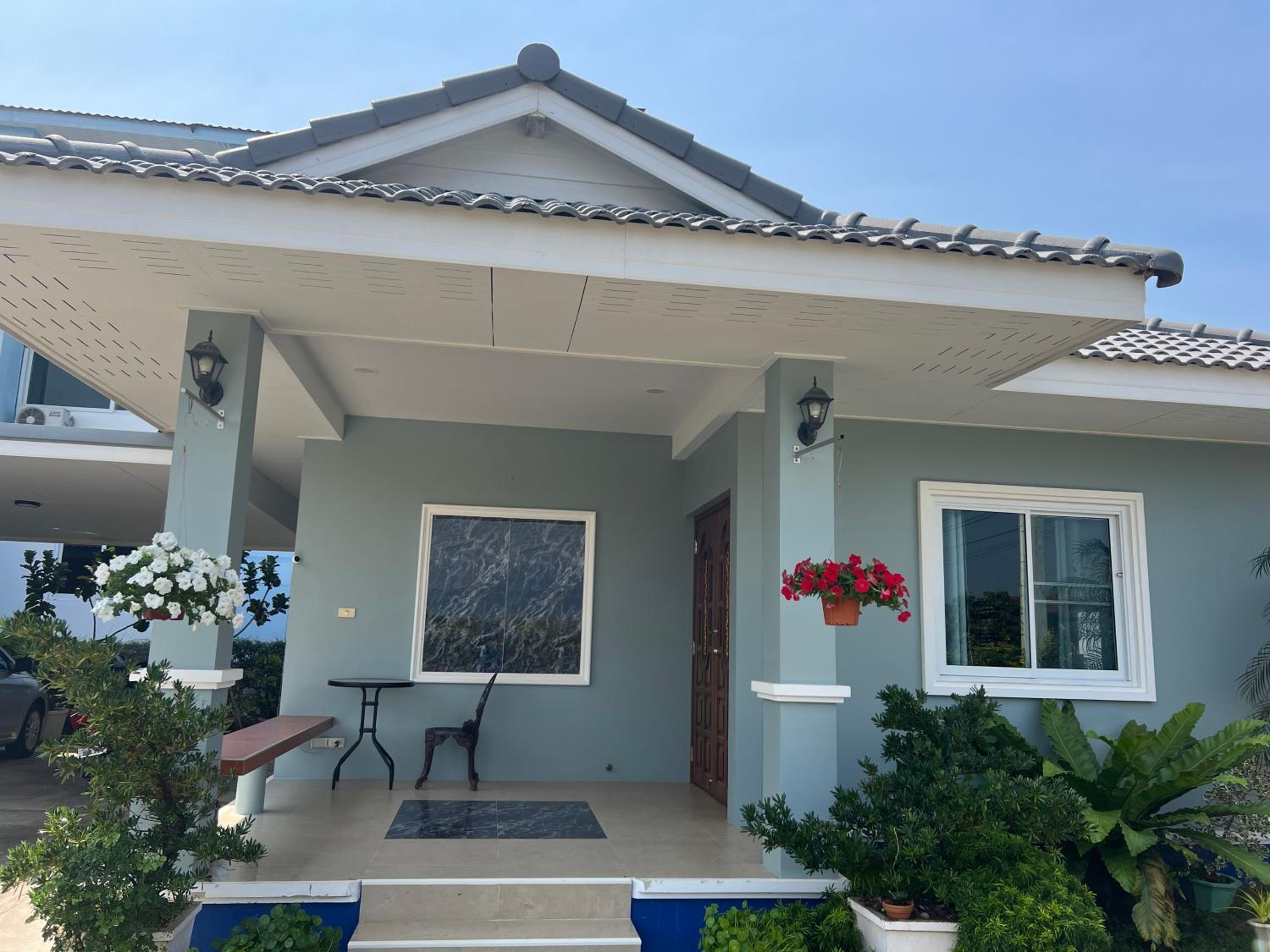 New Home Single House Newly Built Near the Sea in the City Center of Rayong, Rayong - 1