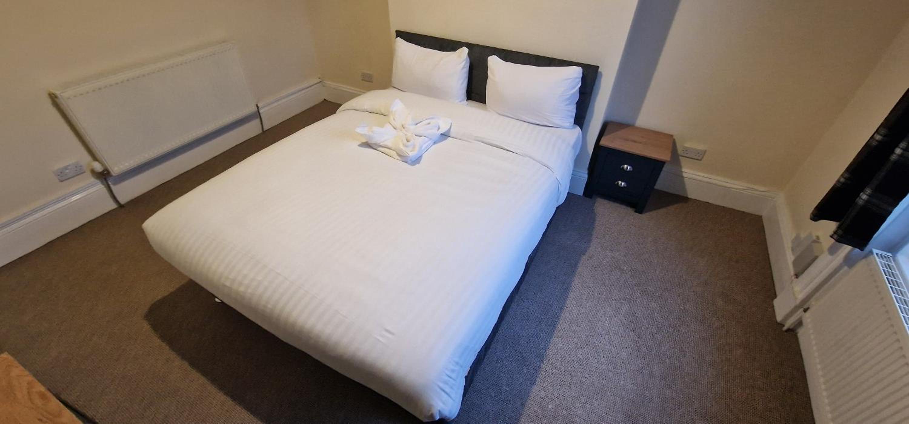 QUICK ROOMz WAKEFIELD