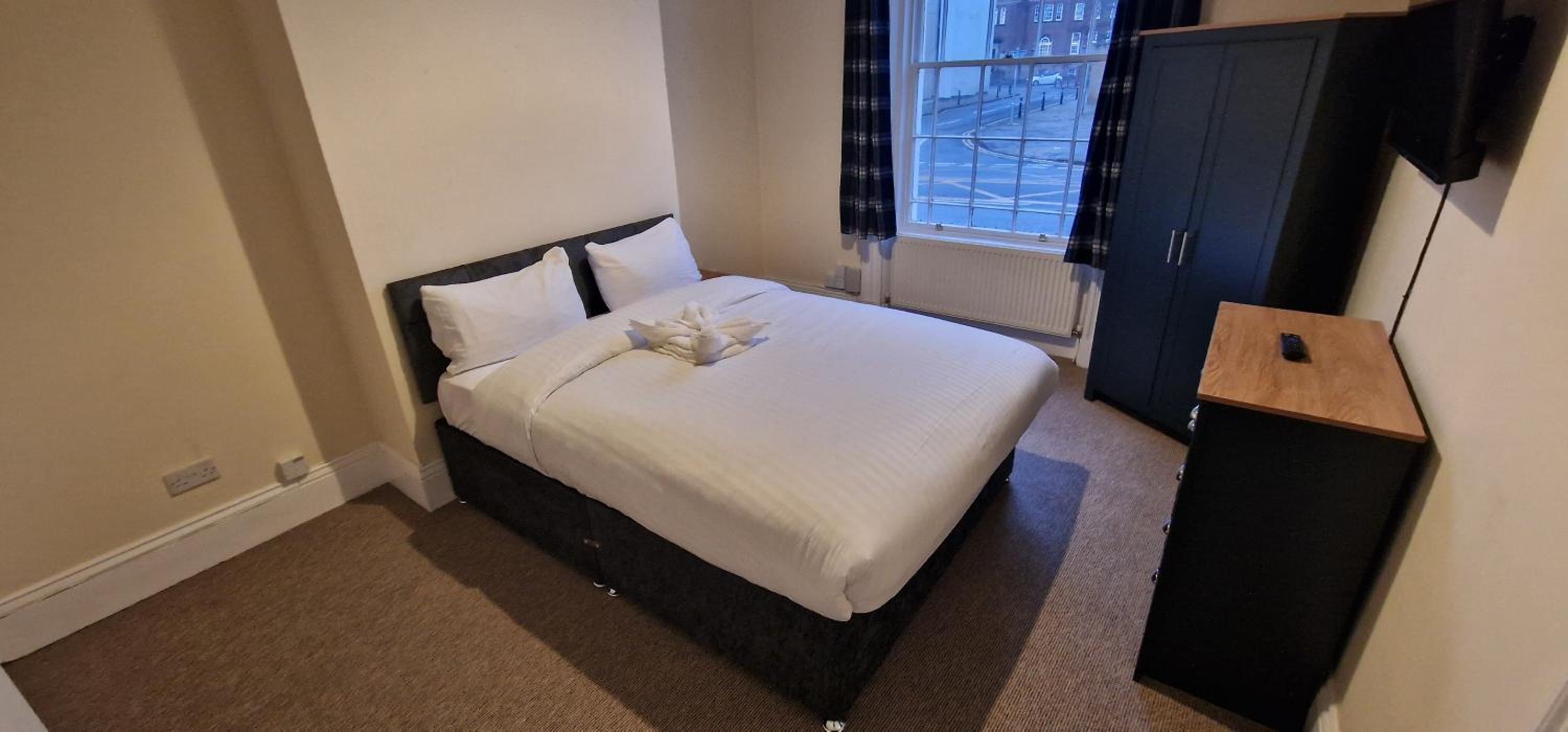 QUICK ROOMz WAKEFIELD