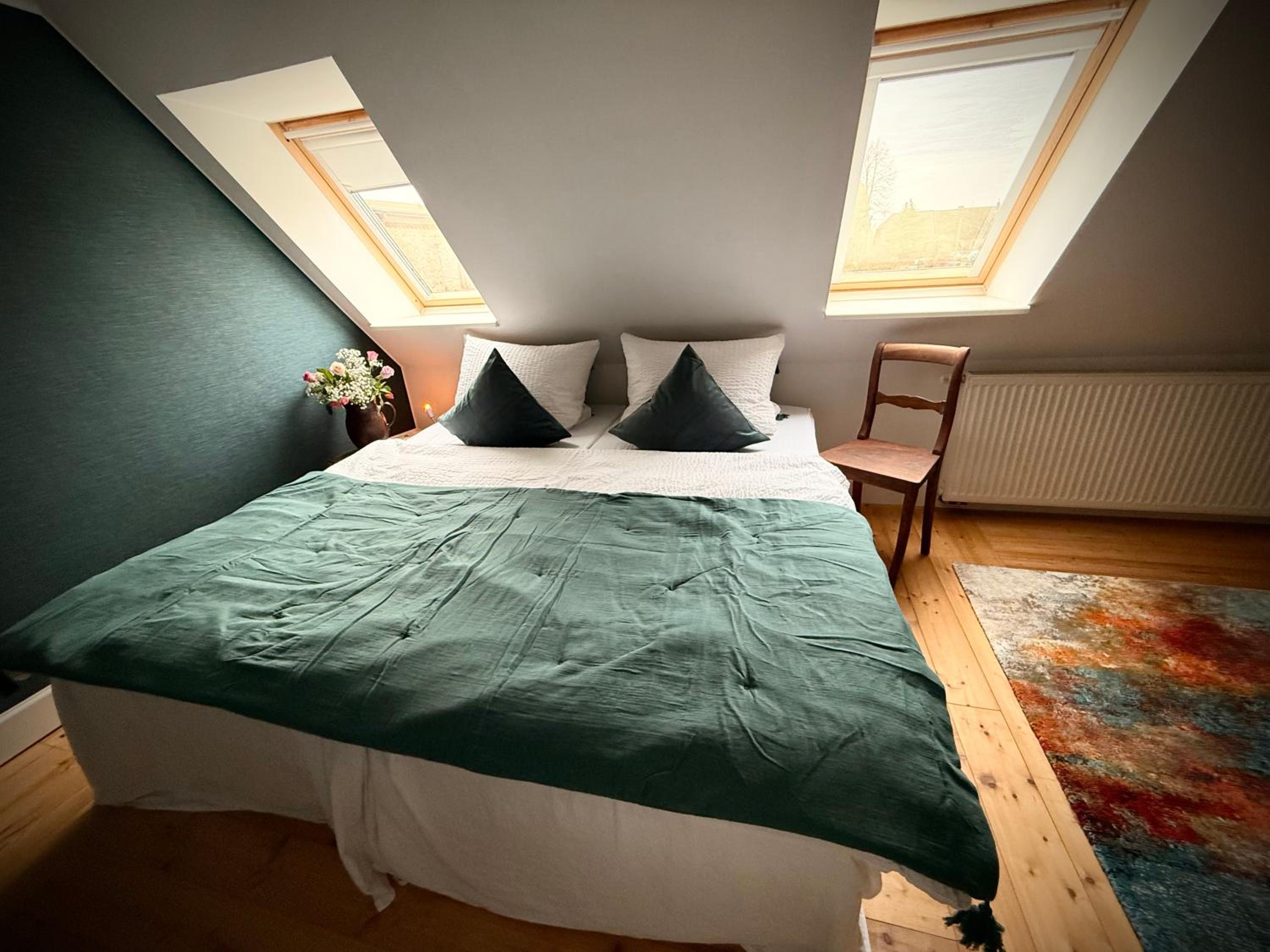Neu! ULENHUUS Mecklenburgische Schweiz Laage Güstrow Rostock Port Bed and Breakfast - Pension