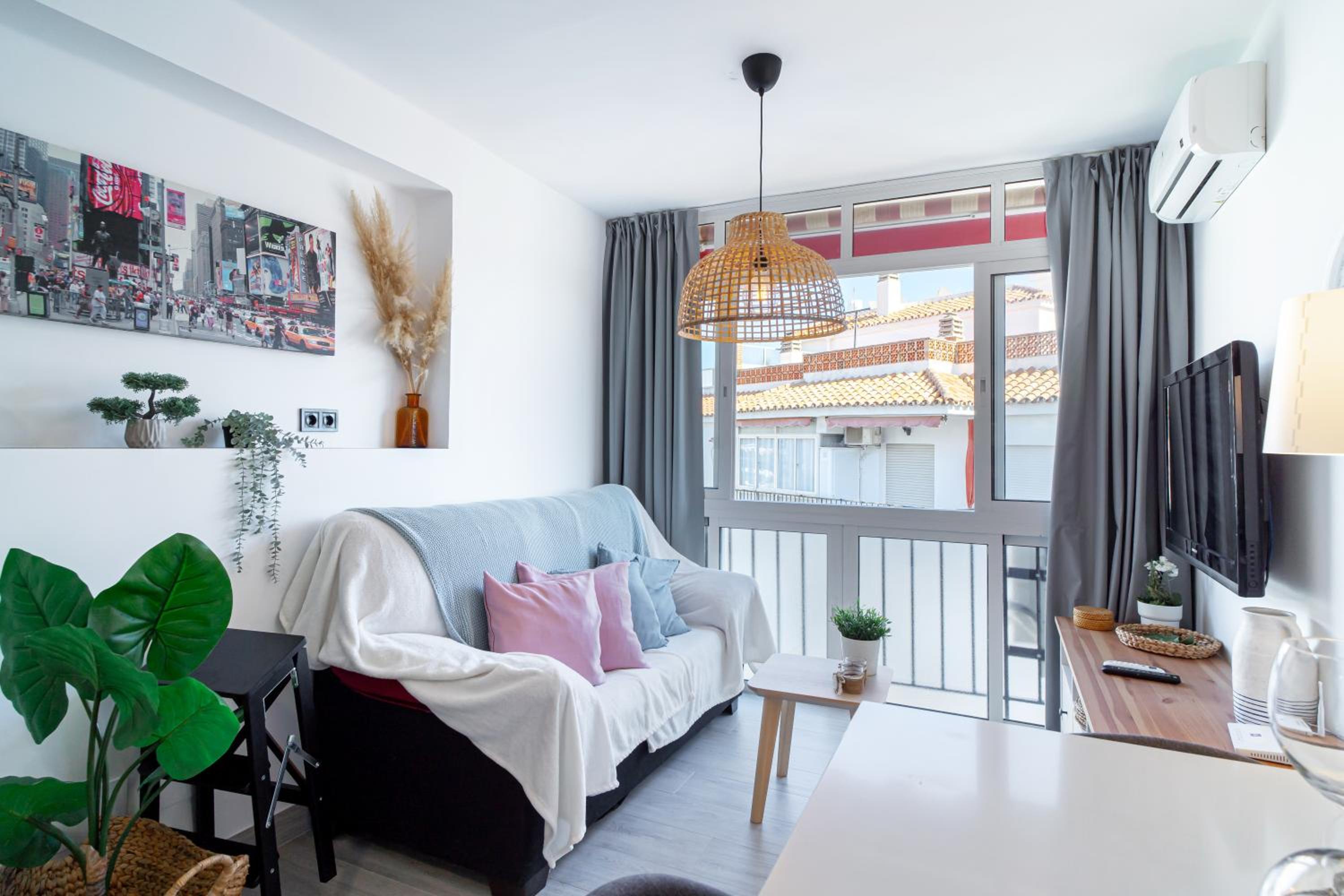 Central Studio by Casasol