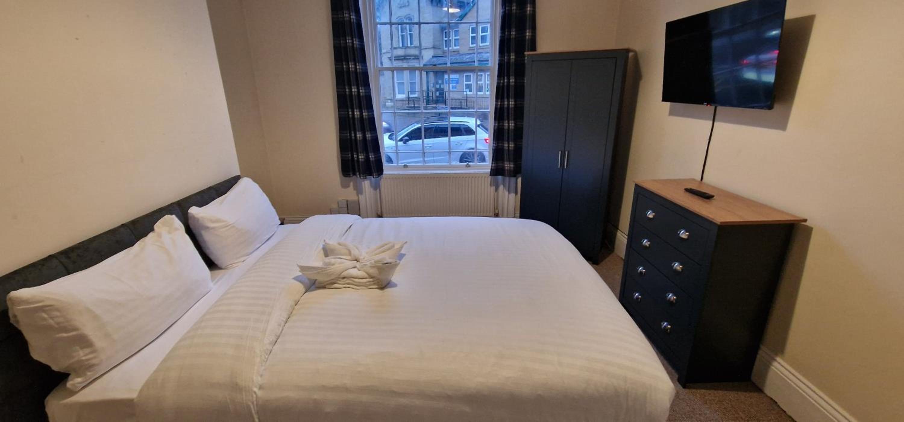 QUICK ROOMz WAKEFIELD