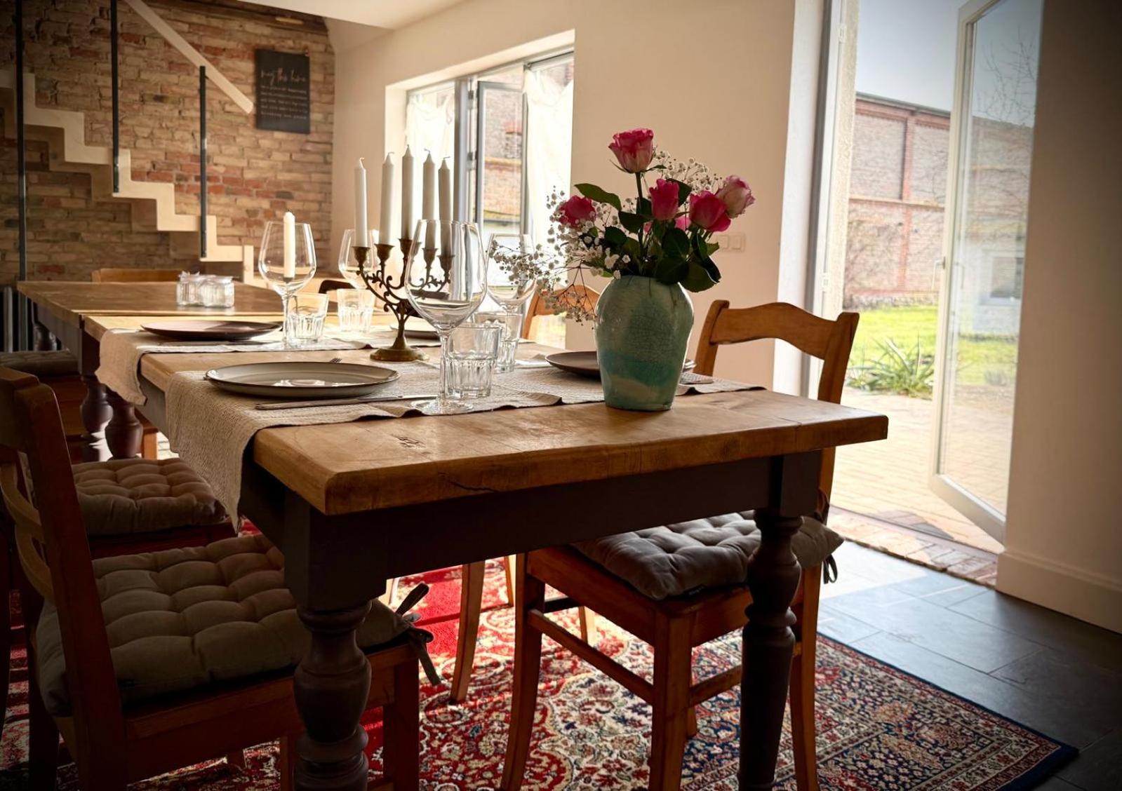 Neu! ULENHUUS Mecklenburgische Schweiz Laage Güstrow Rostock Port Bed and Breakfast - Pension