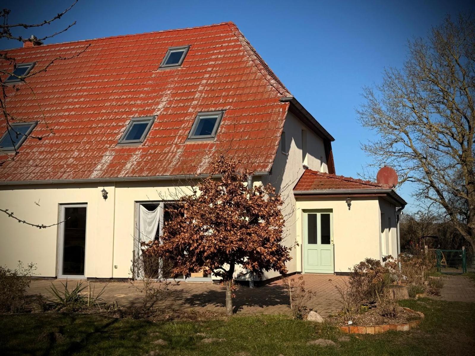 Neu! ULENHUUS Mecklenburgische Schweiz Laage Güstrow Rostock Port Bed and Breakfast - Pension