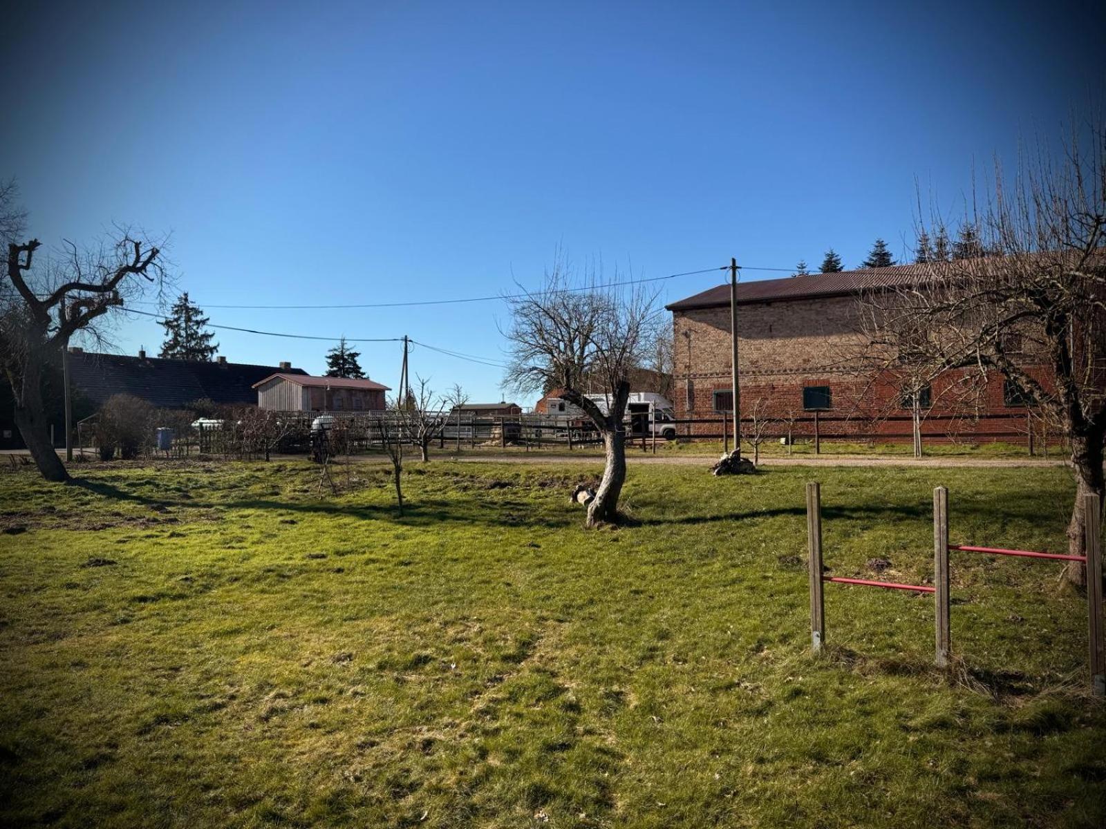 Neu! ULENHUUS Mecklenburgische Schweiz Laage Güstrow Rostock Port Bed and Breakfast - Pension