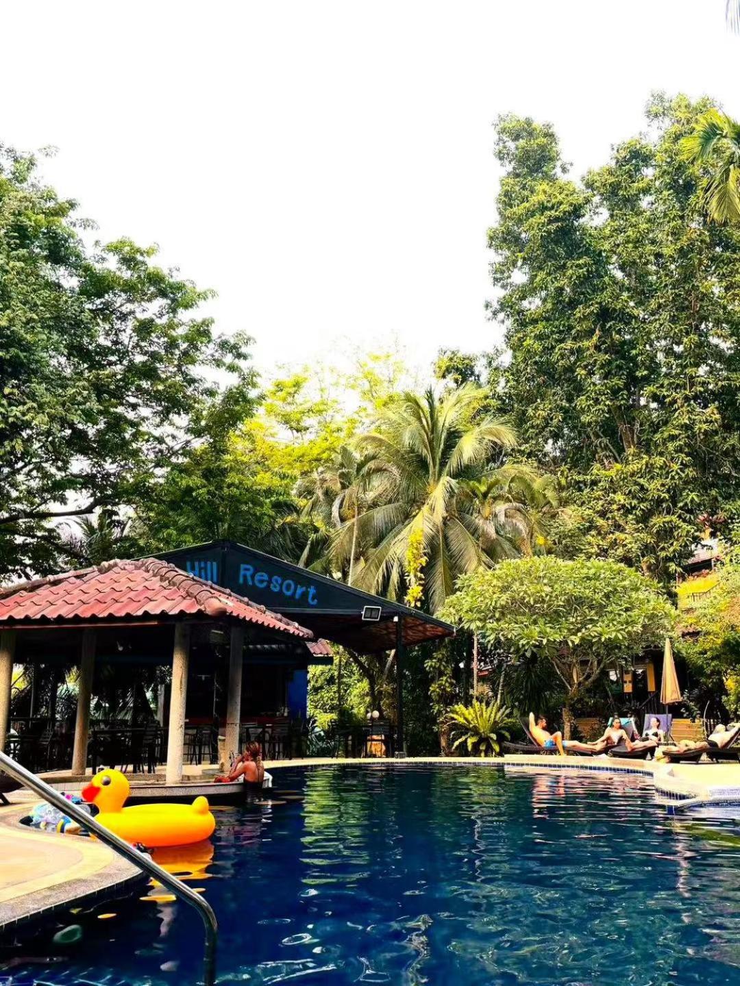 patong beautiful pool villa