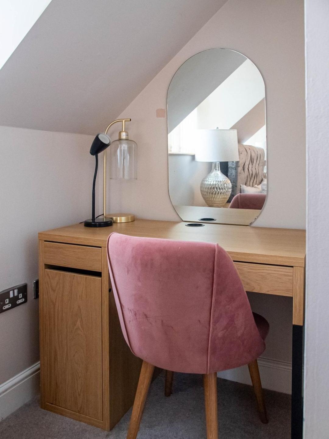 Exclusive 3-Bedroom Villa in Sheffield