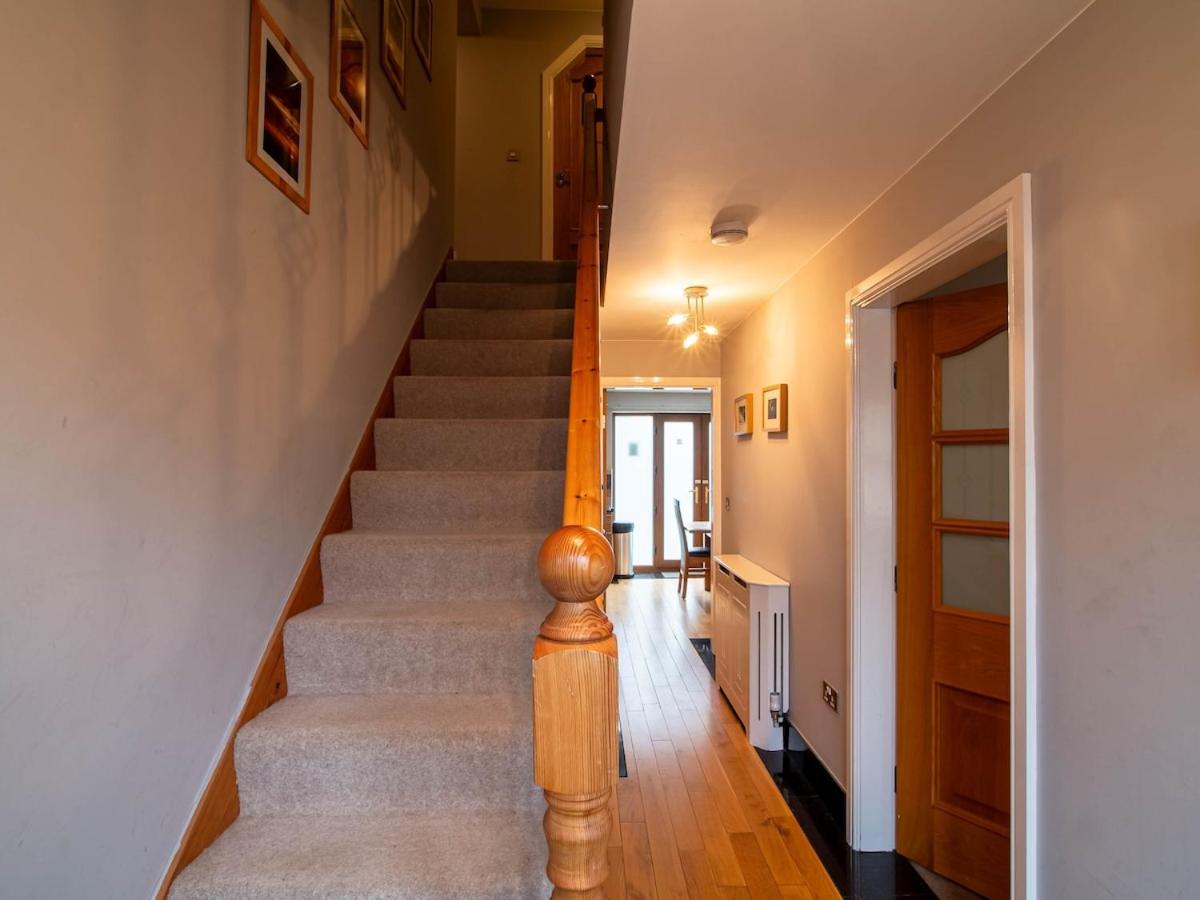 Exclusive 3-Bedroom Villa in Sheffield