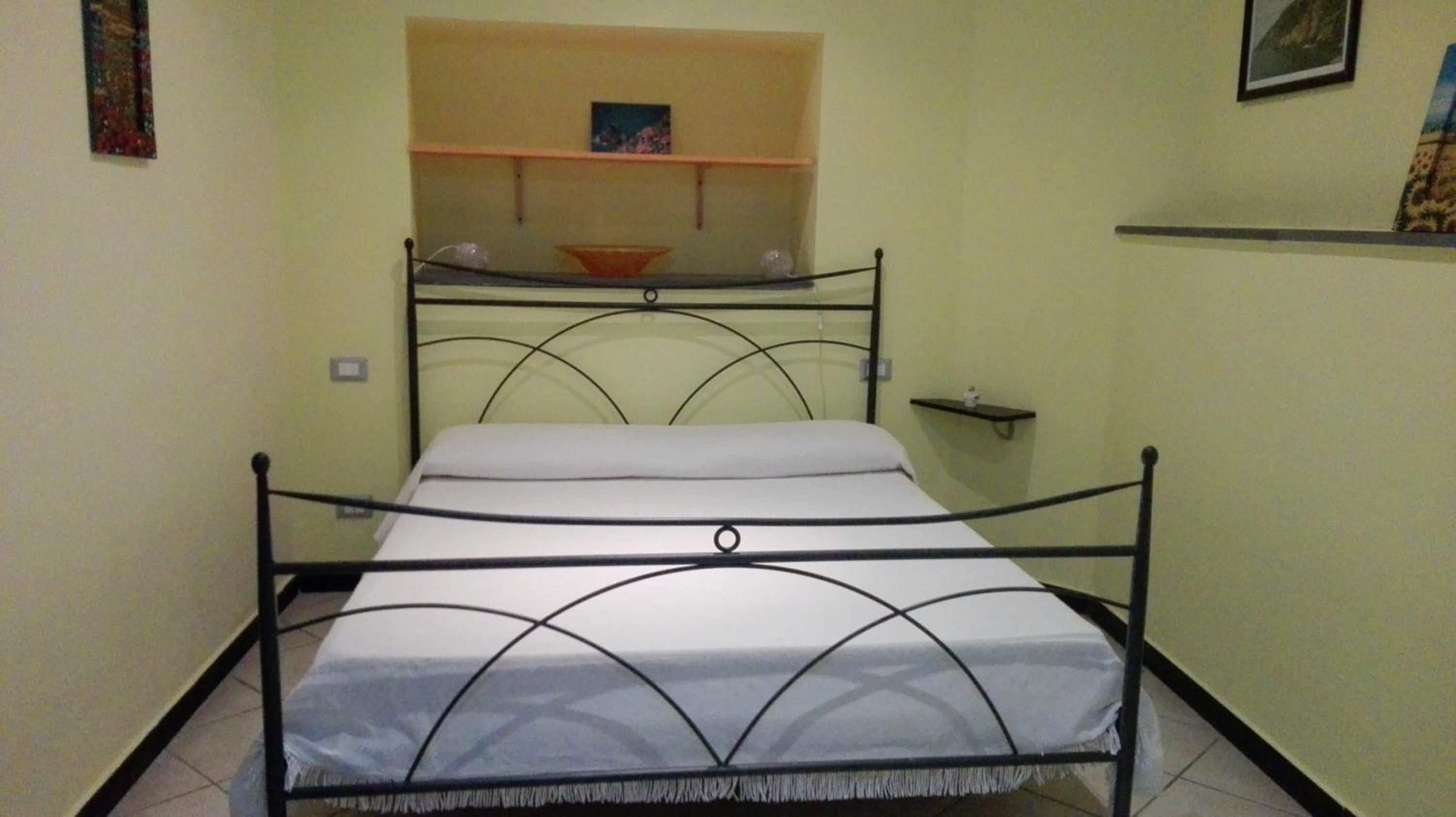 Sunset House en Riomaggiore — hotel room