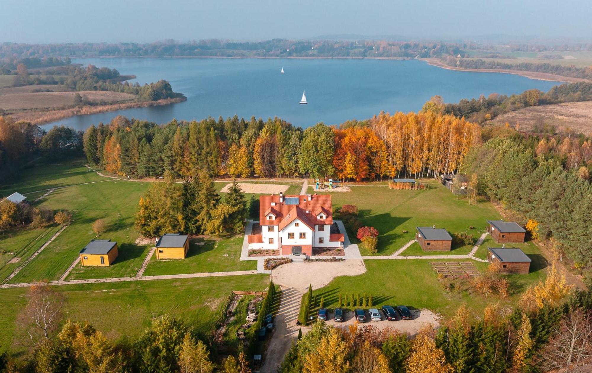 Przystań Jeziorany - pokoje nad jeziorem