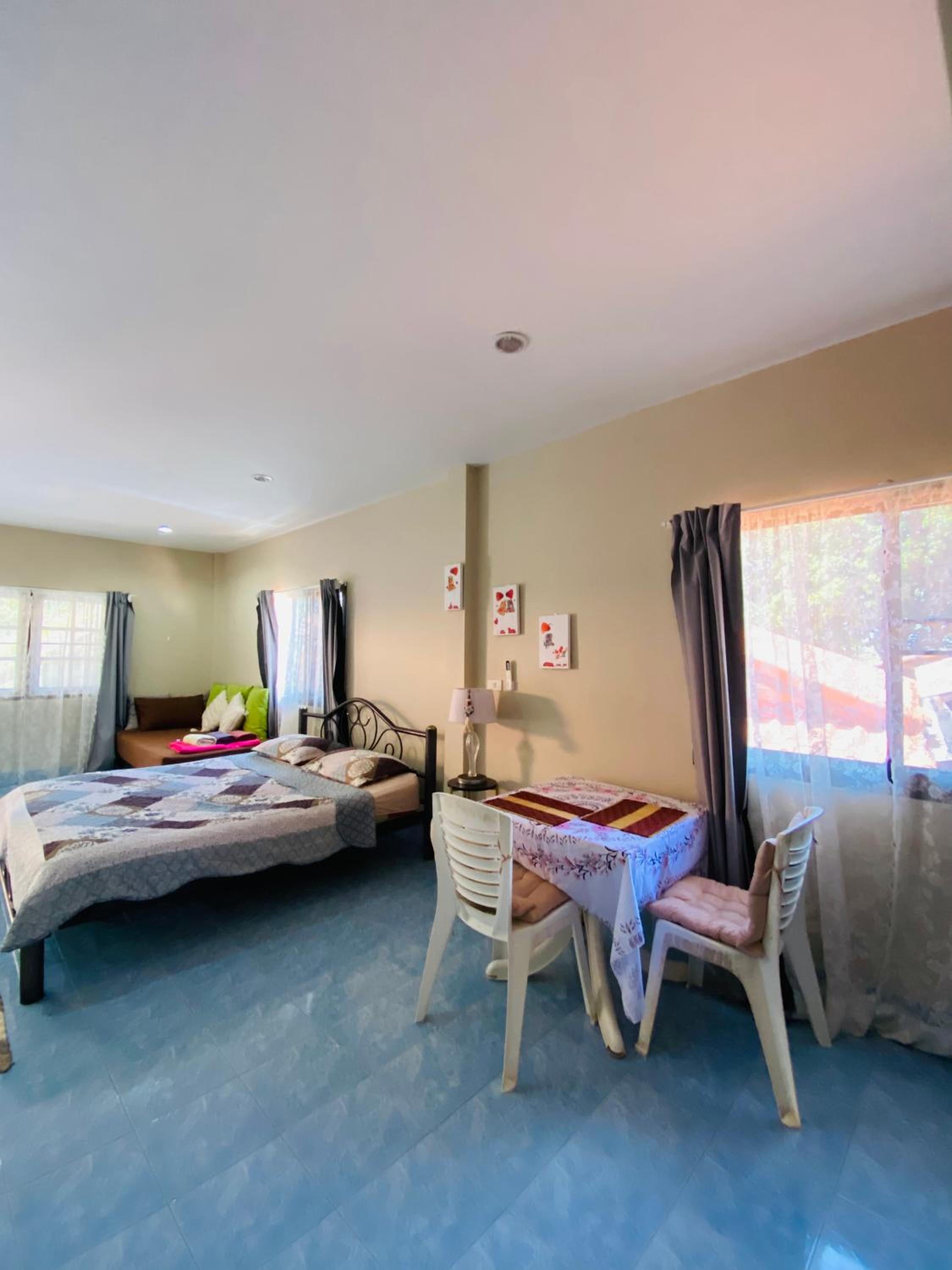 Rustic apartment at YaNui beach