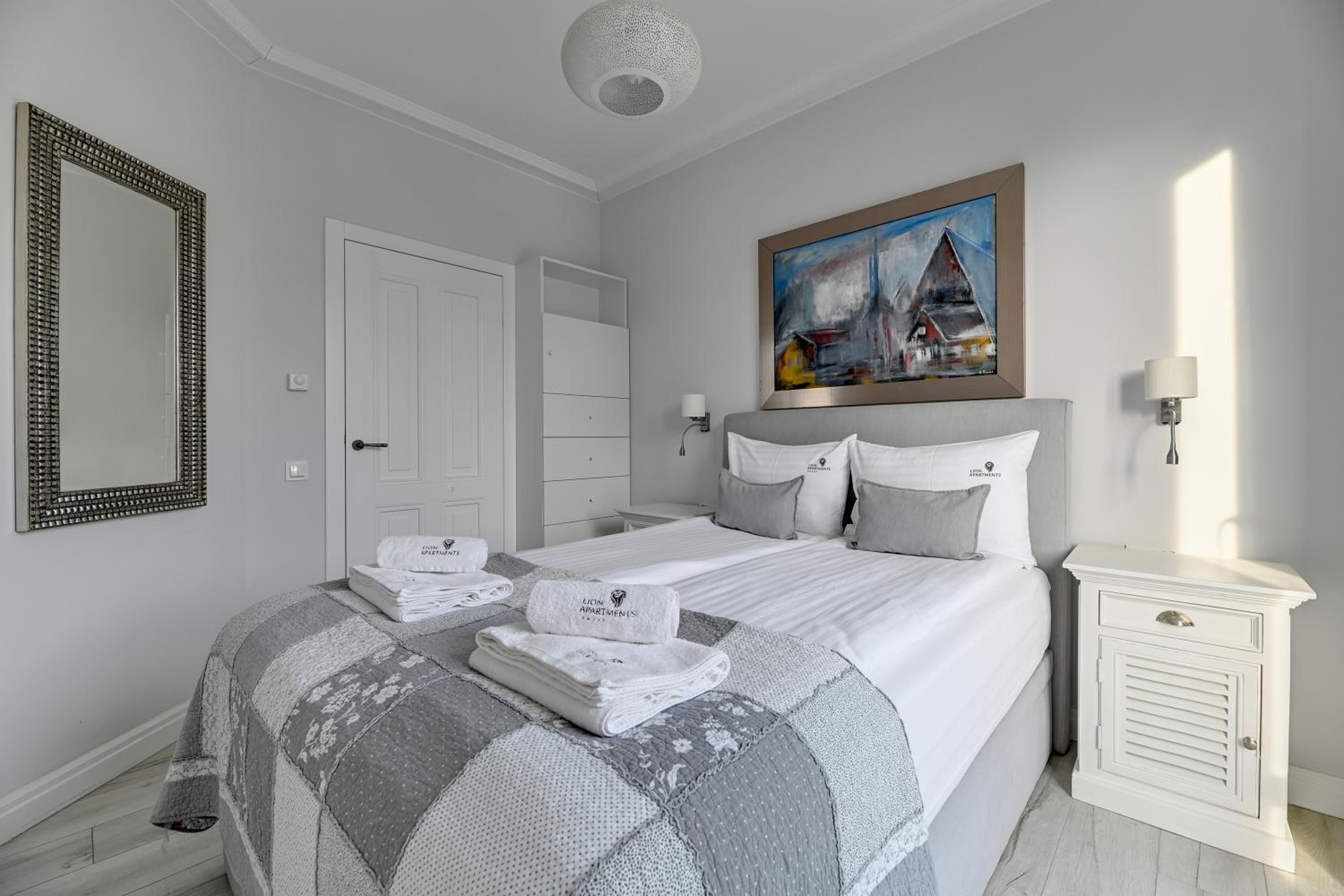 Toskania Light & Spacious Family Stay with parking by Lion Apartments Sopot