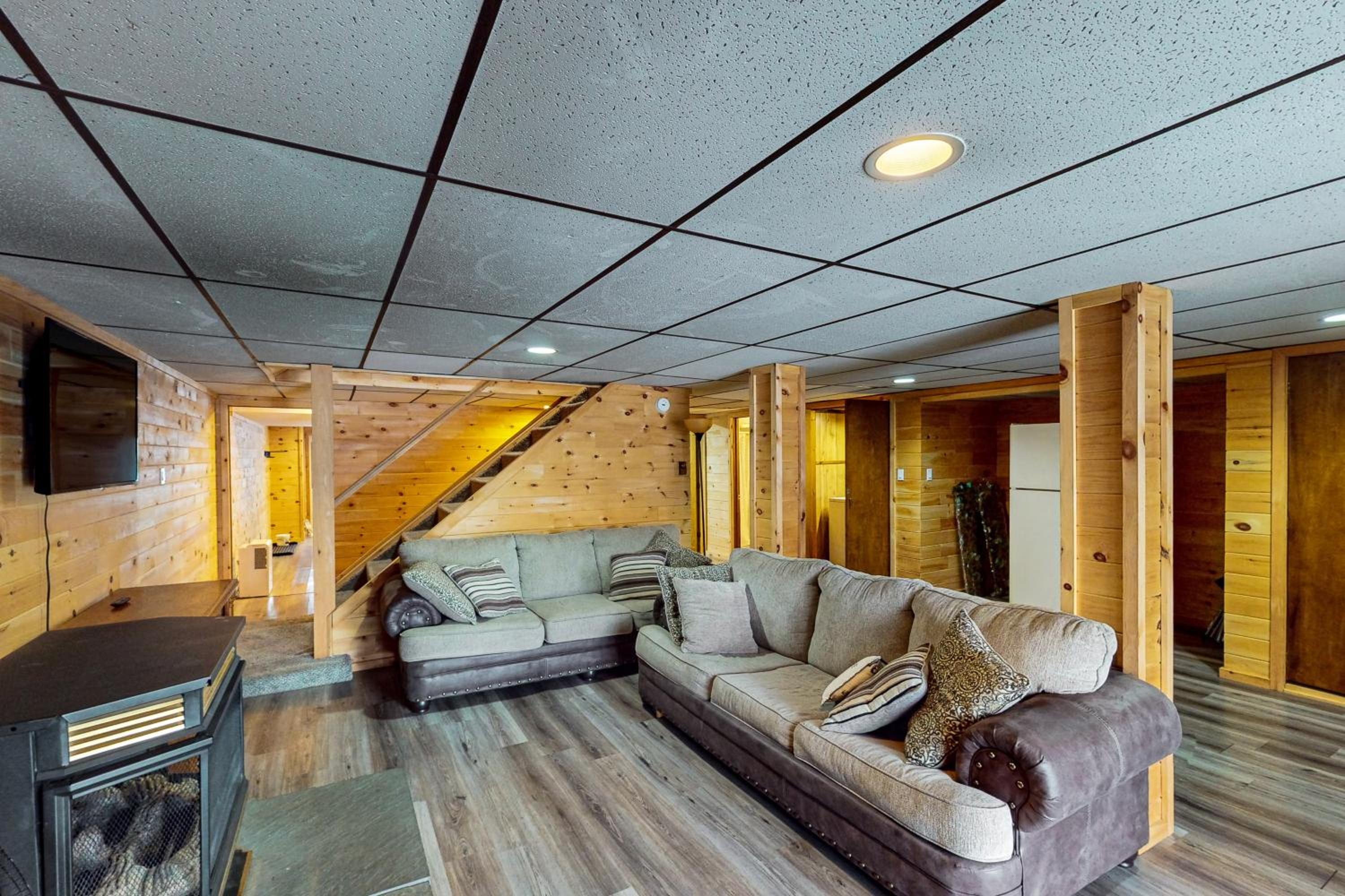 Hot Tub, Dock, Pool Table! Lakefront Poconos Haven