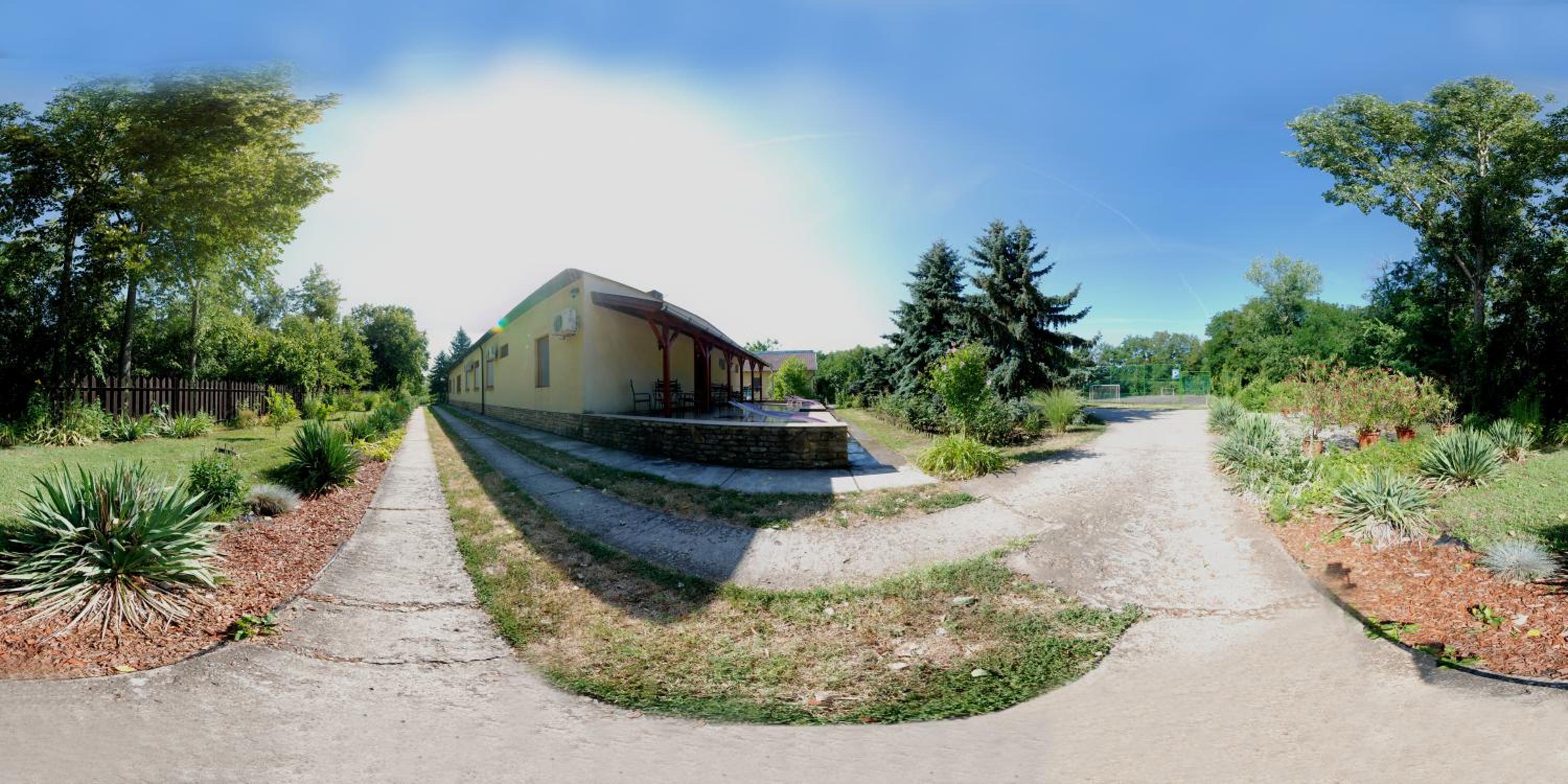 Photo 18