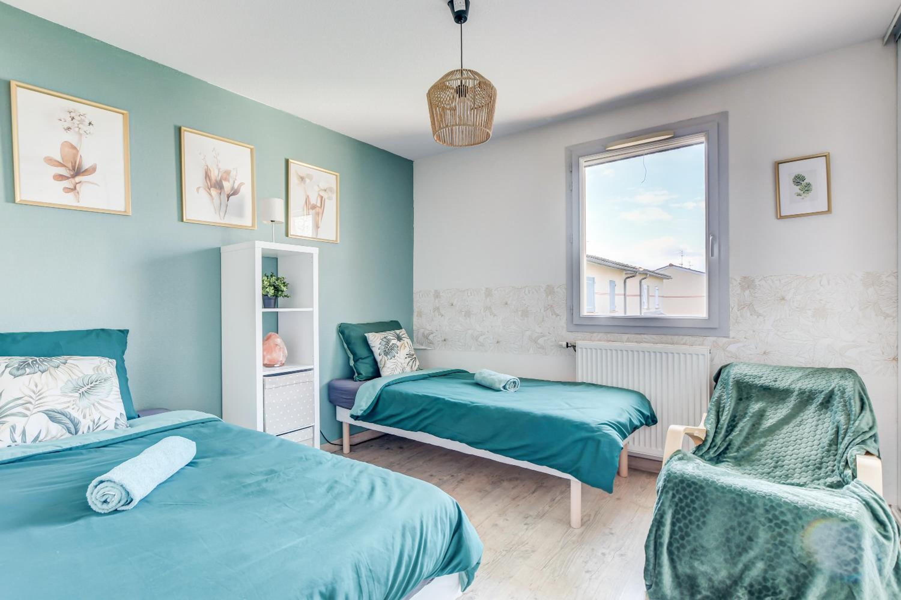 Villa St Simon - 11 couchages, piscine, parking, parfait entre famille, amis ou pros