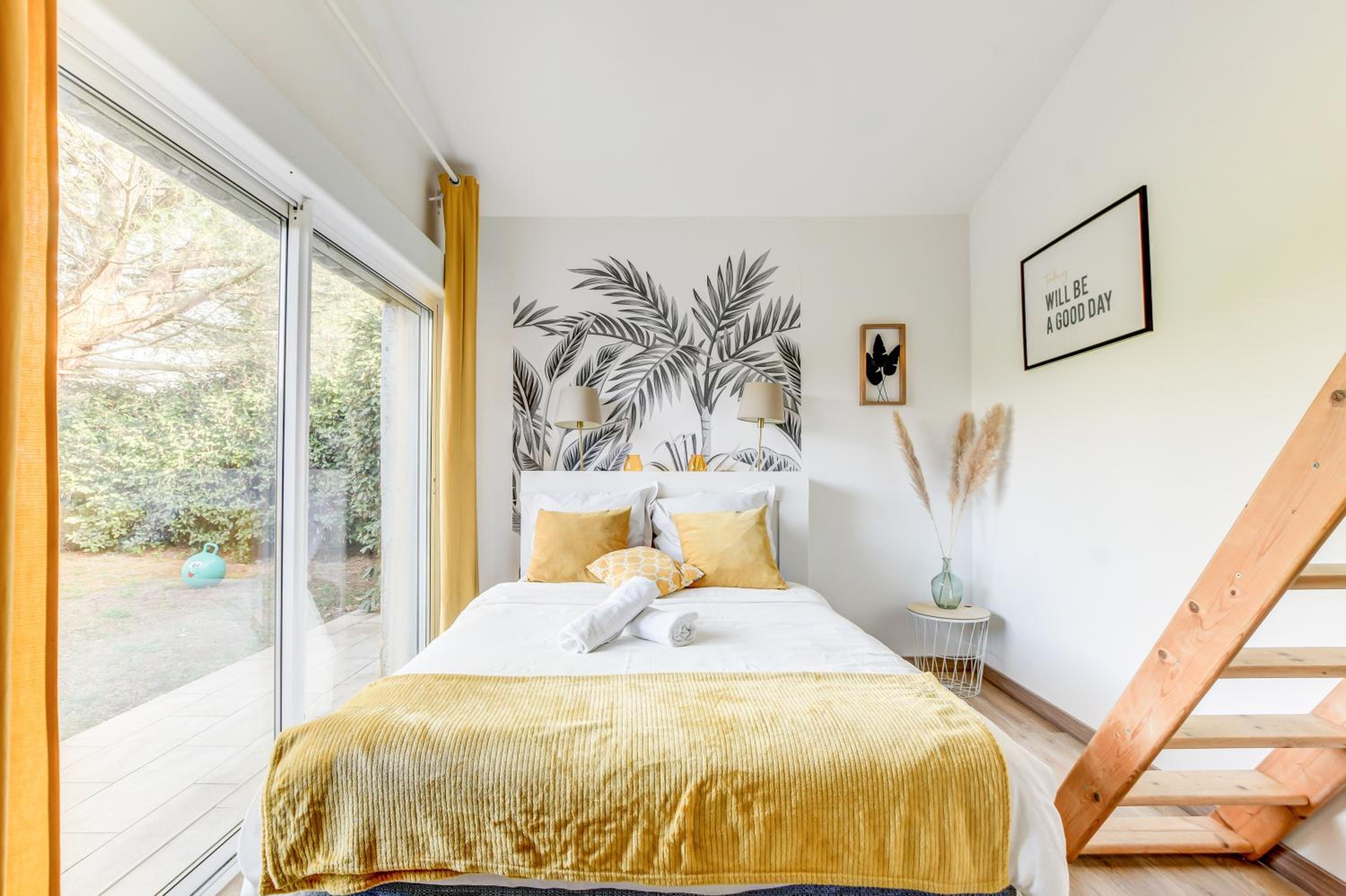Villa St Simon - 11 couchages, piscine, parking, parfait entre famille, amis ou pros