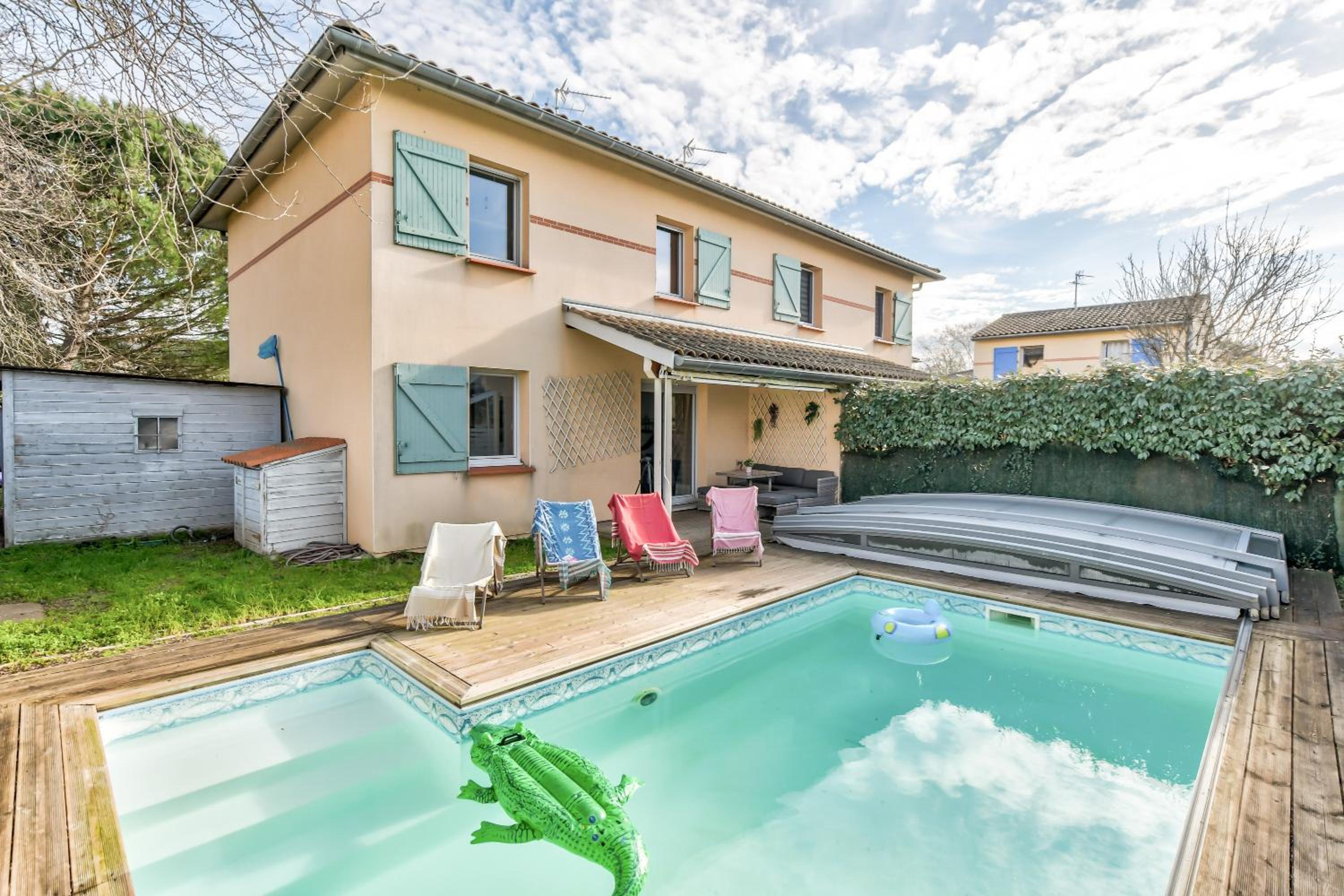 Villa St Simon - 11 couchages, piscine, parking, parfait entre famille, amis ou pros