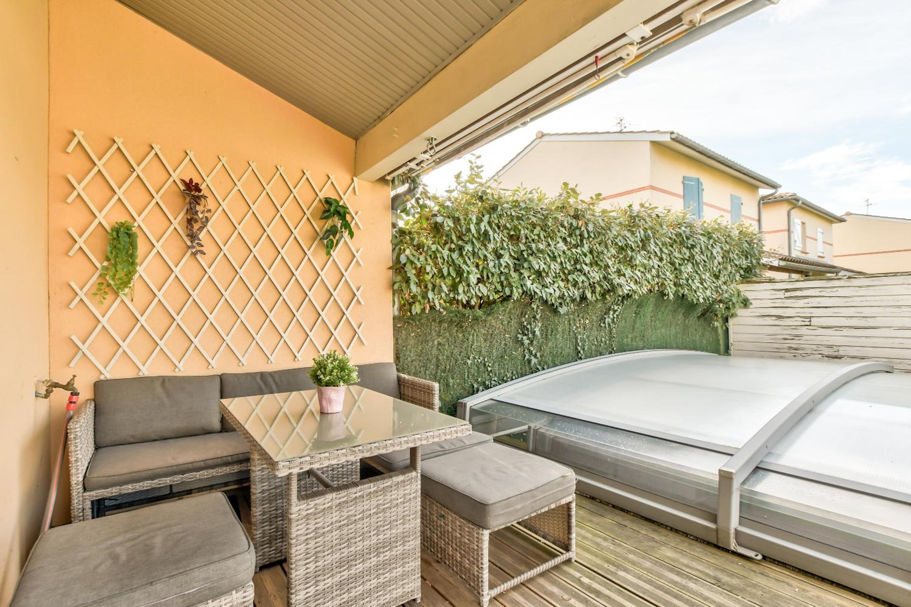 Villa St Simon - 11 couchages, piscine, parking, parfait entre famille, amis ou pros