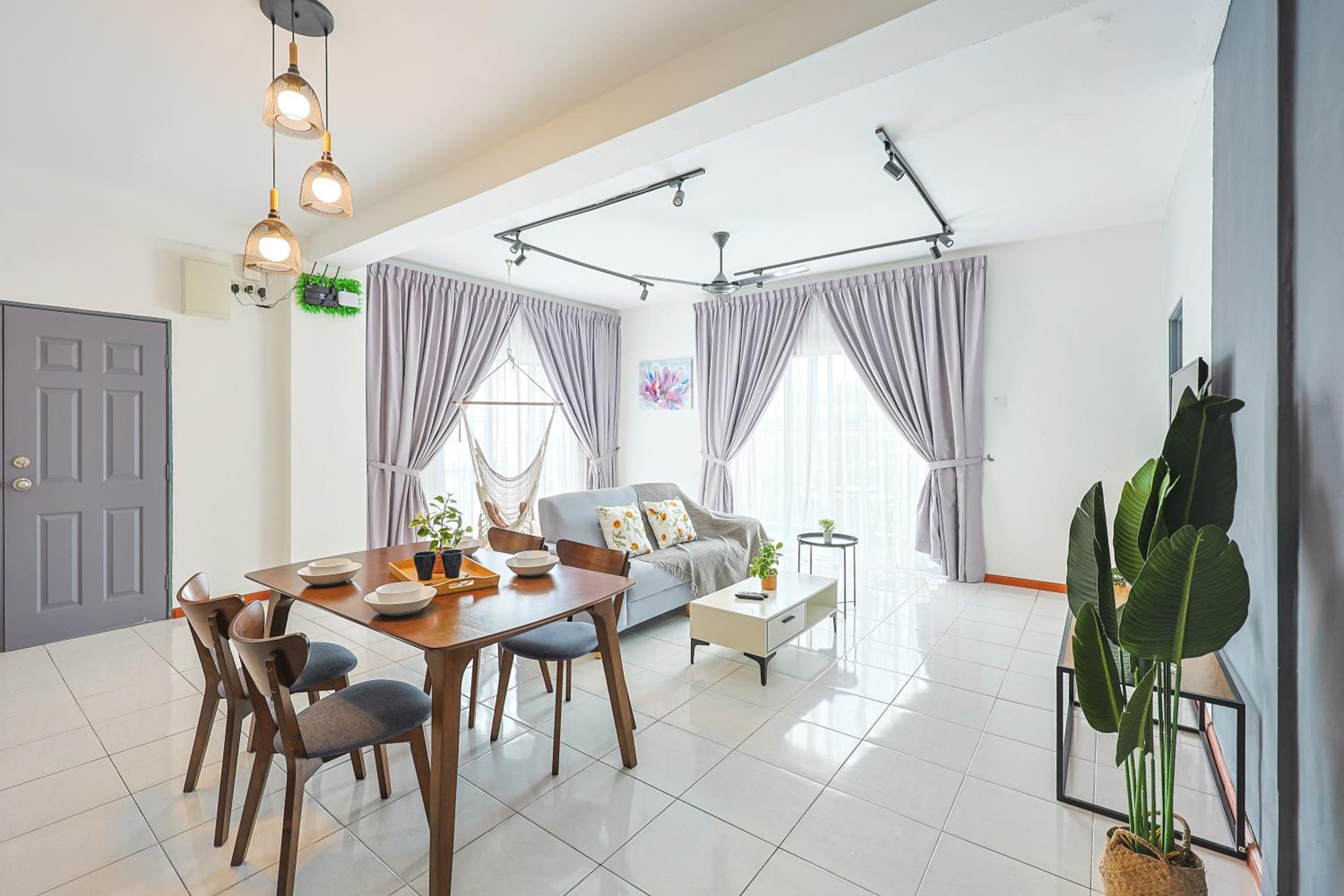 Comfort & Joy Family Homestay In Cameron Highland Clover Home 7-22