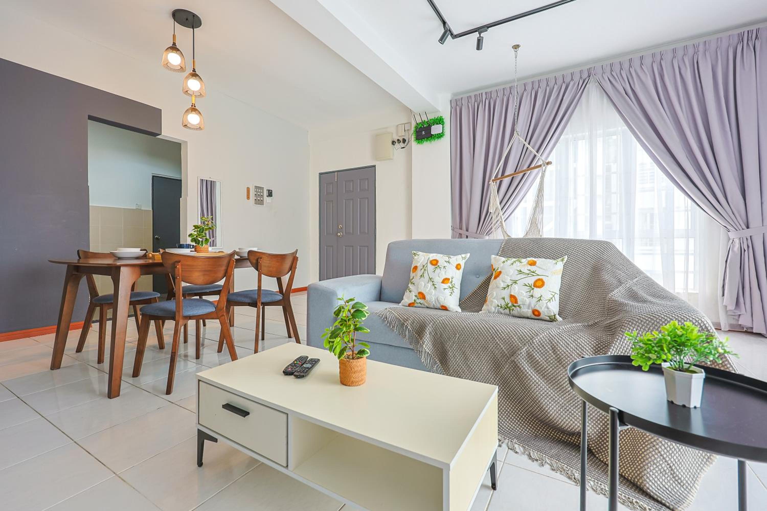 Comfort & Joy Family Homestay In Cameron Highland Clover Home 7-22