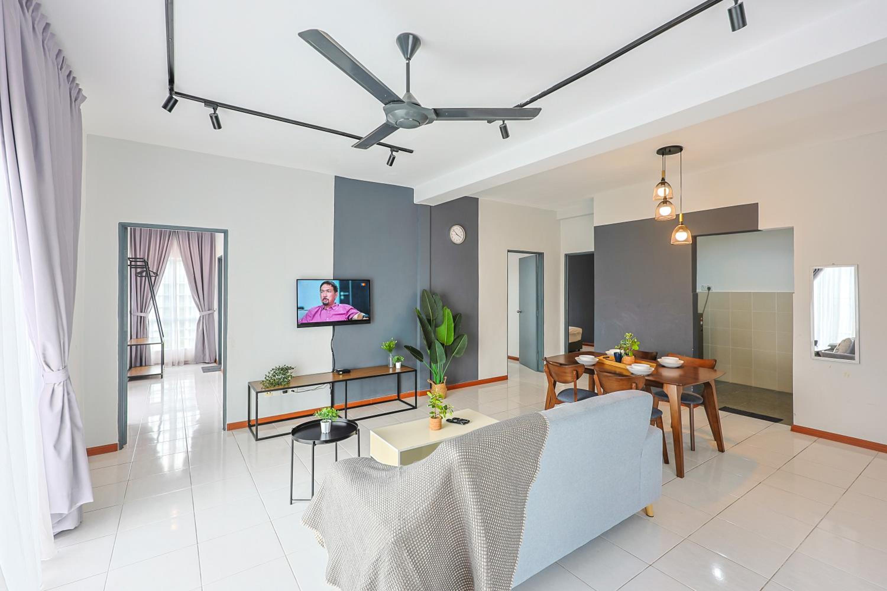 Comfort & Joy Family Homestay In Cameron Highland Clover Home 7-22