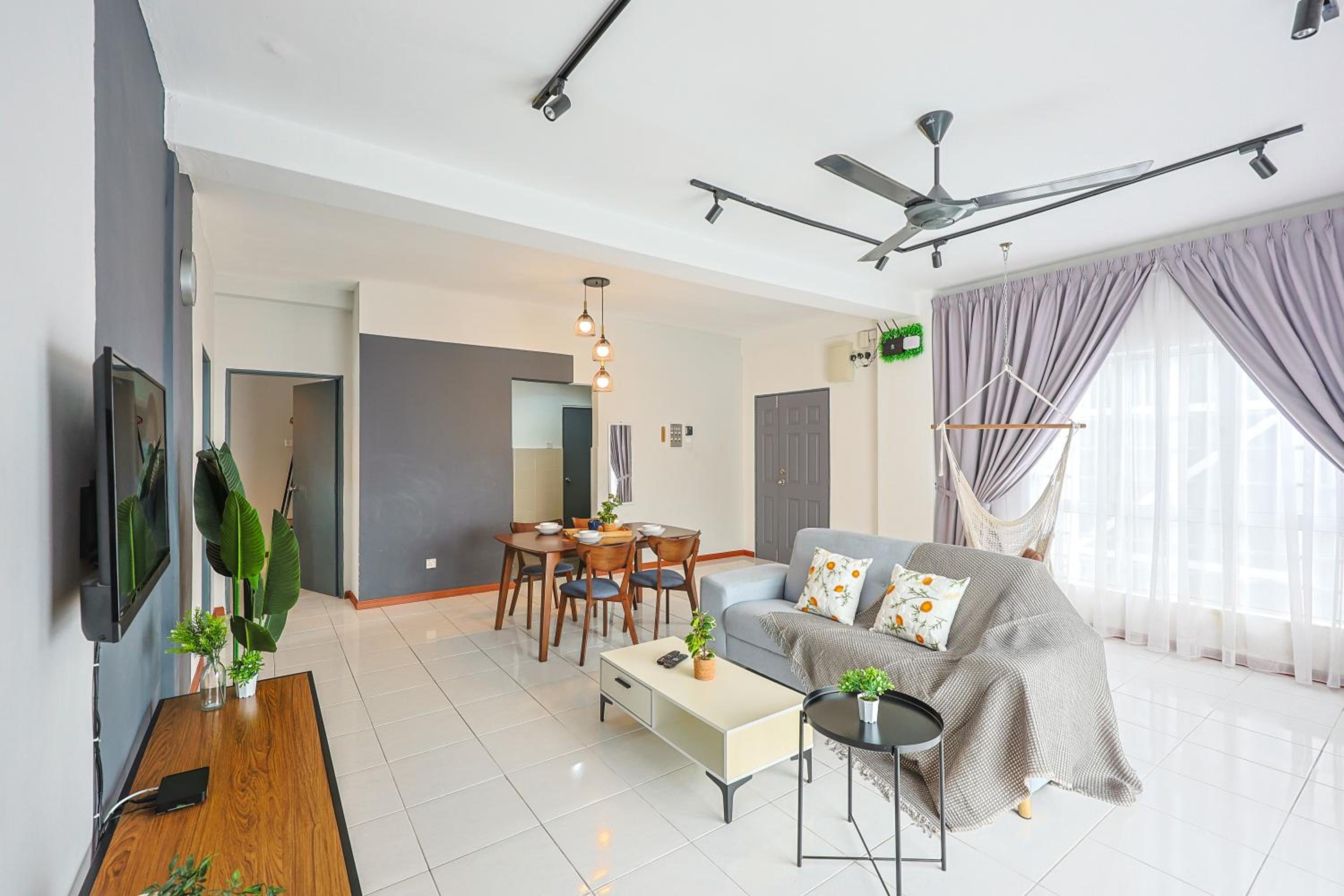 Comfort & Joy Family Homestay In Cameron Highland Clover Home 7-22