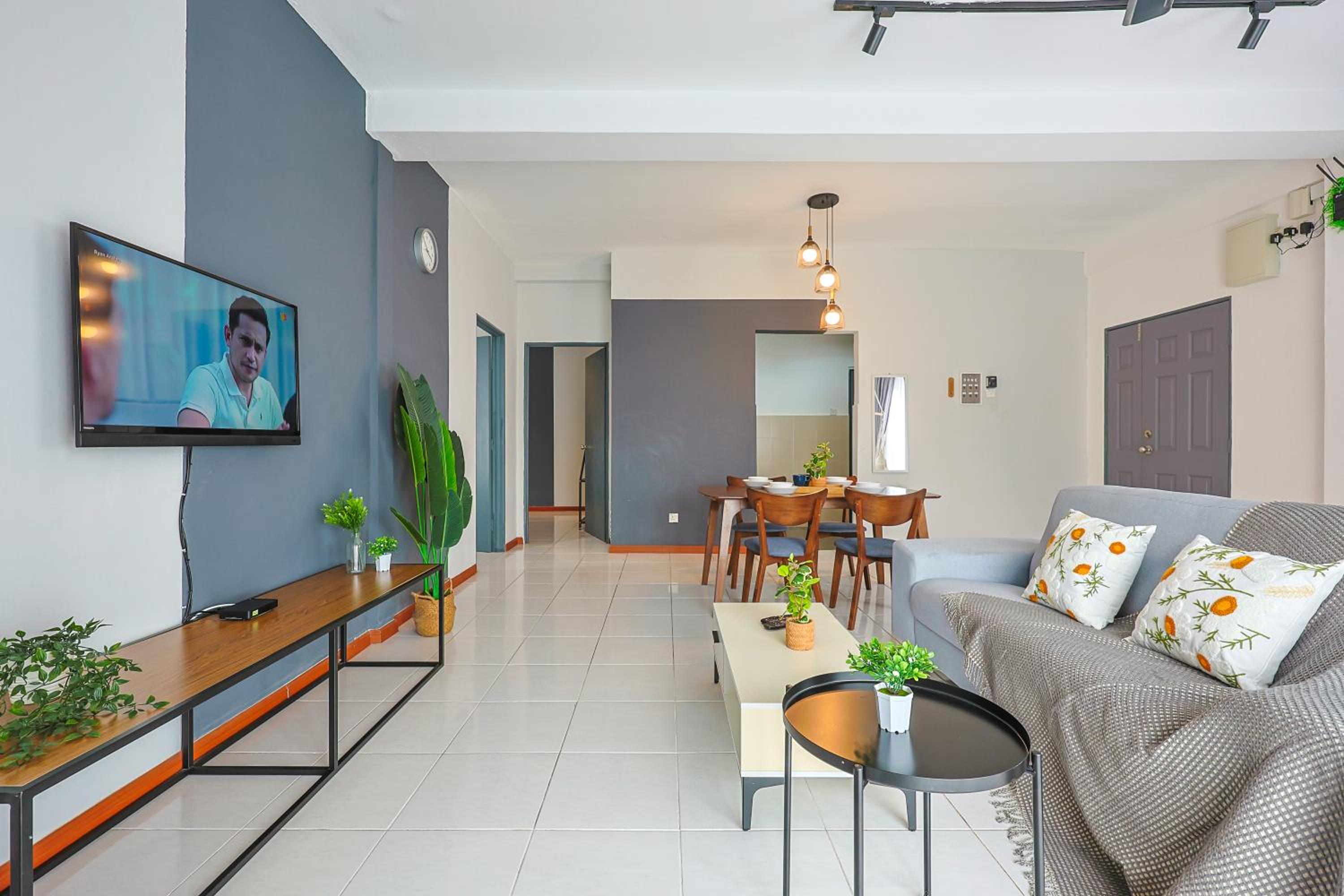 Comfort & Joy Family Homestay In Cameron Highland Clover Home 7-22