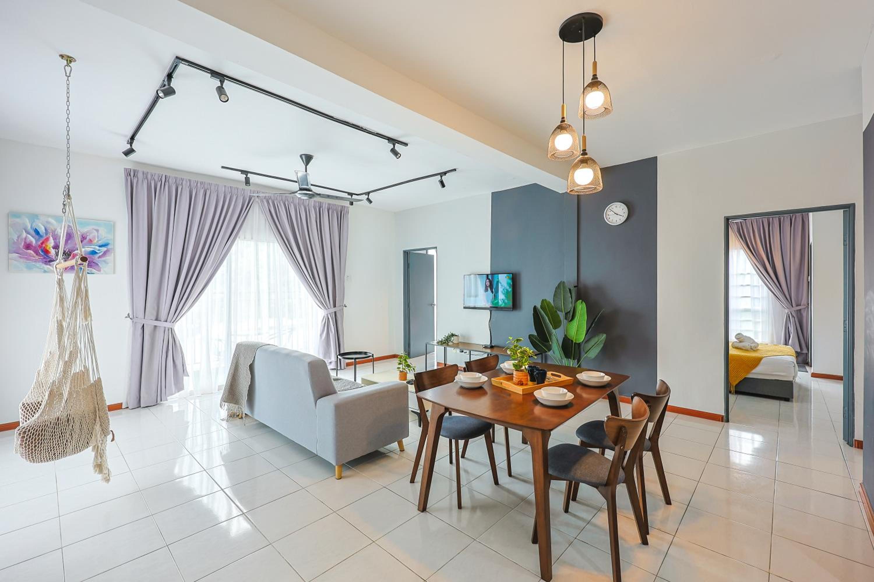 Comfort & Joy Family Homestay In Cameron Highland Clover Home 7-22