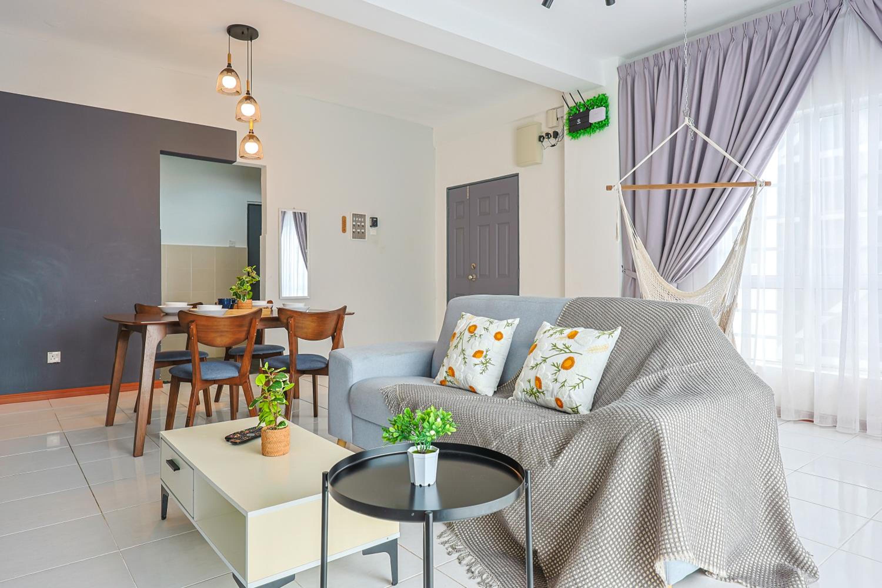 Comfort & Joy Family Homestay In Cameron Highland Clover Home 7-22