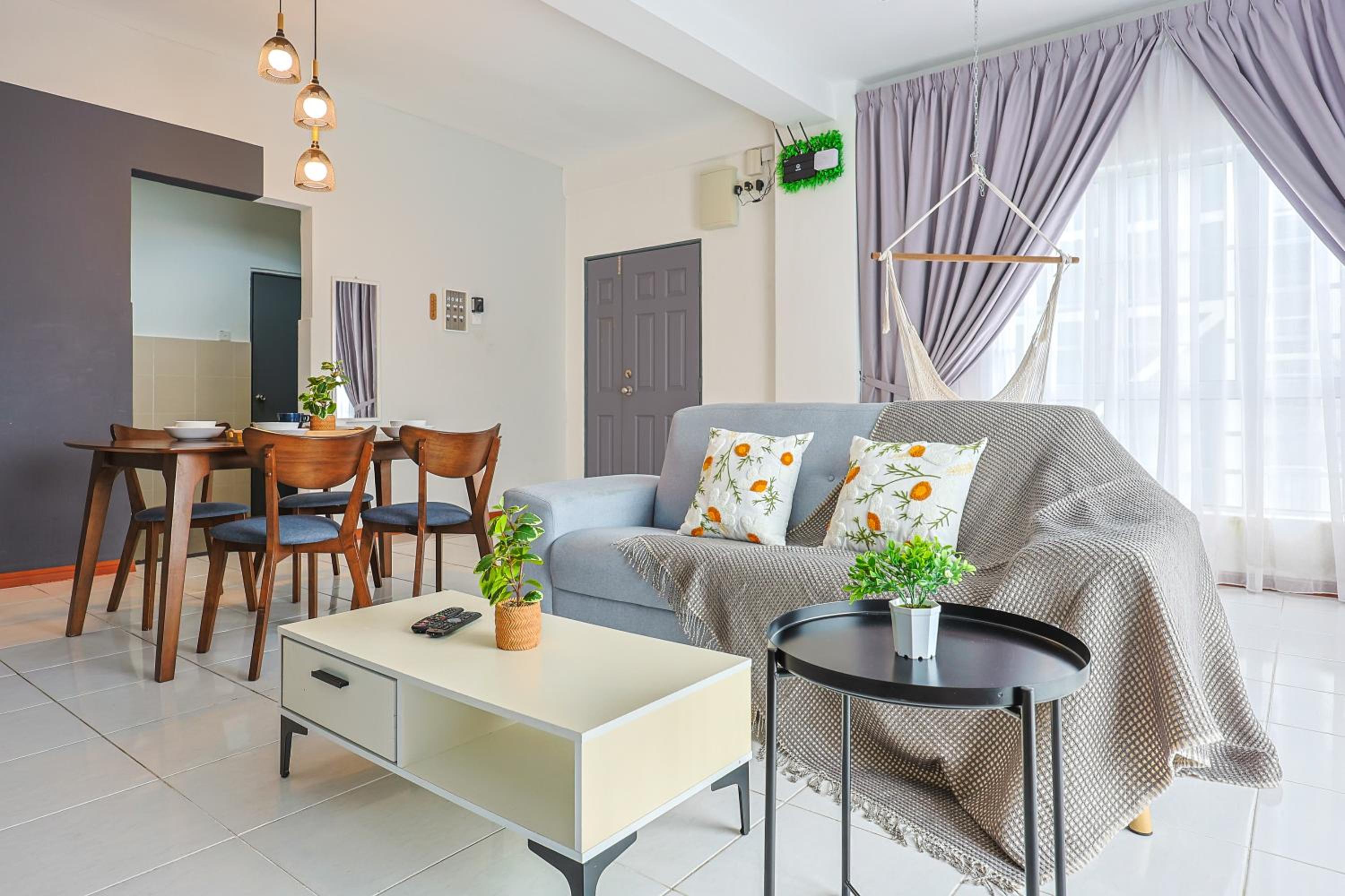 Comfort & Joy Family Homestay In Cameron Highland Clover Home 7-22